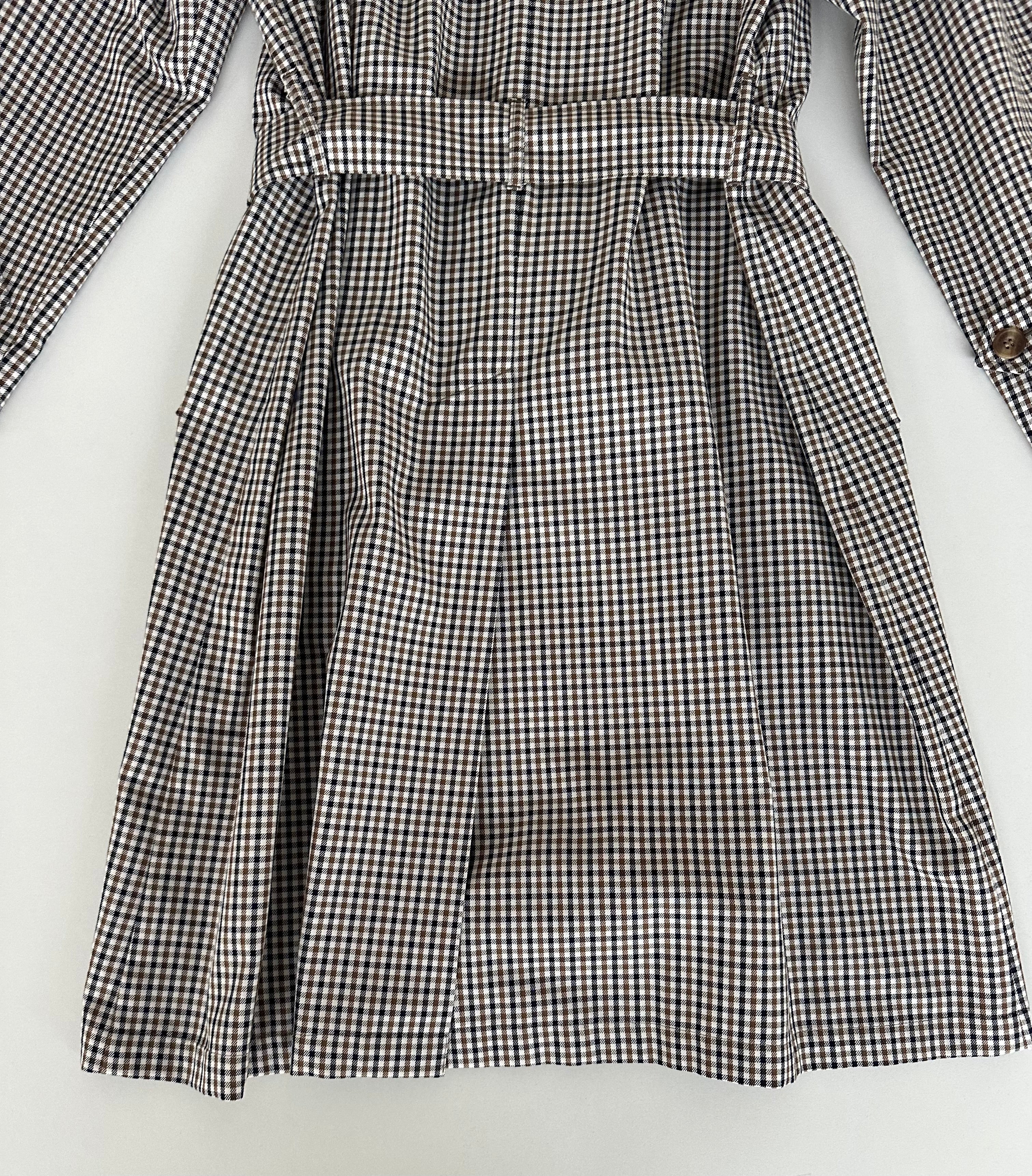 Aquascutum trench — quiet luxury — IlBotteghino