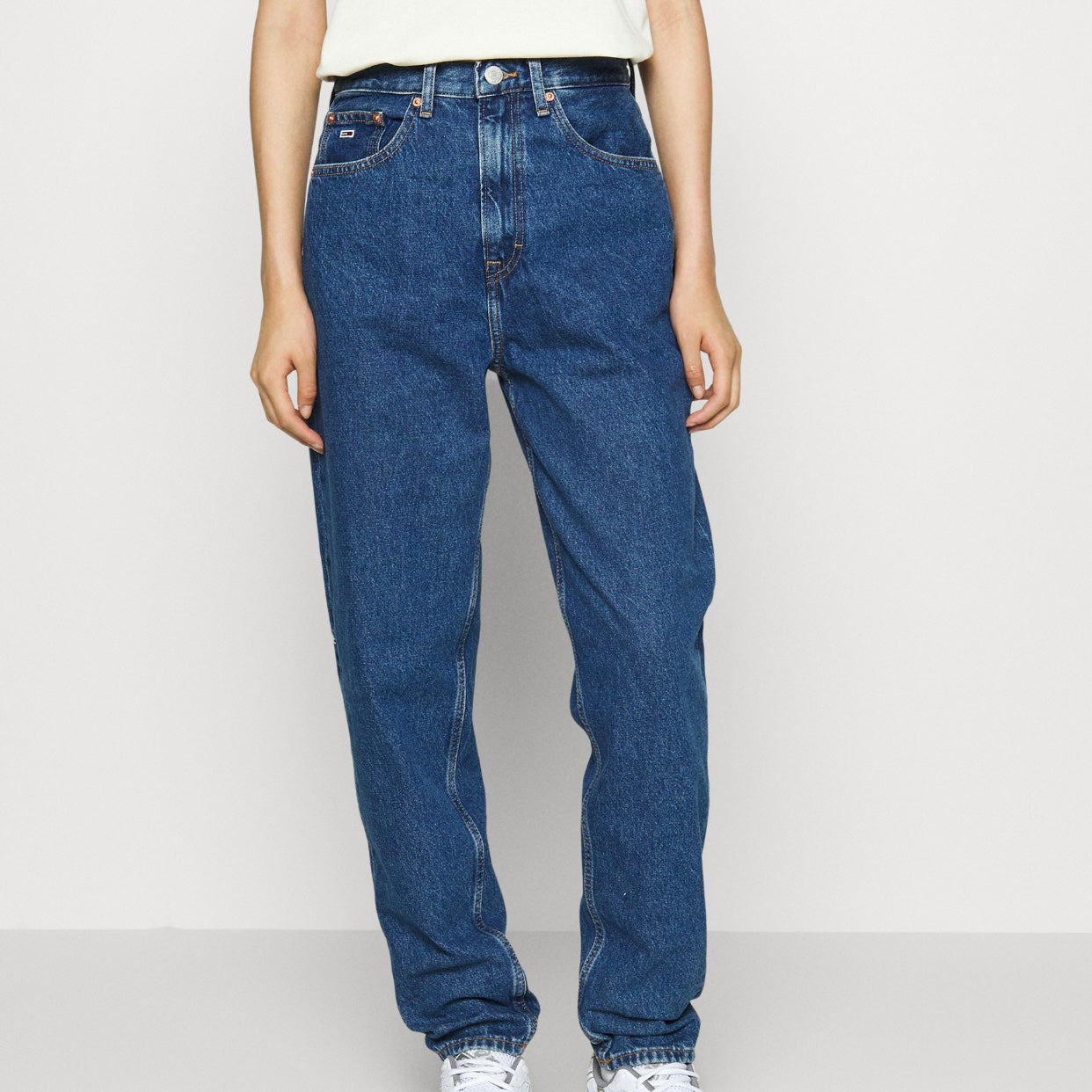 Tommy Jeans mom fit — archivio denim donna — IlBotteghino