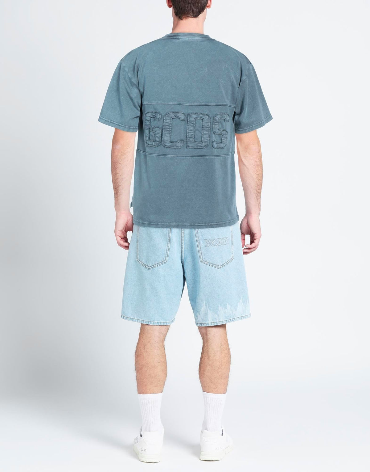 GCDS t-shirt grigia — archivio moda streetwear — IlBotteghino