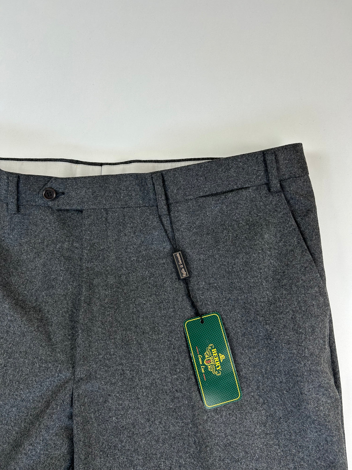Berry pantalone grigio — dettaglio tessuto — IlBotteghino