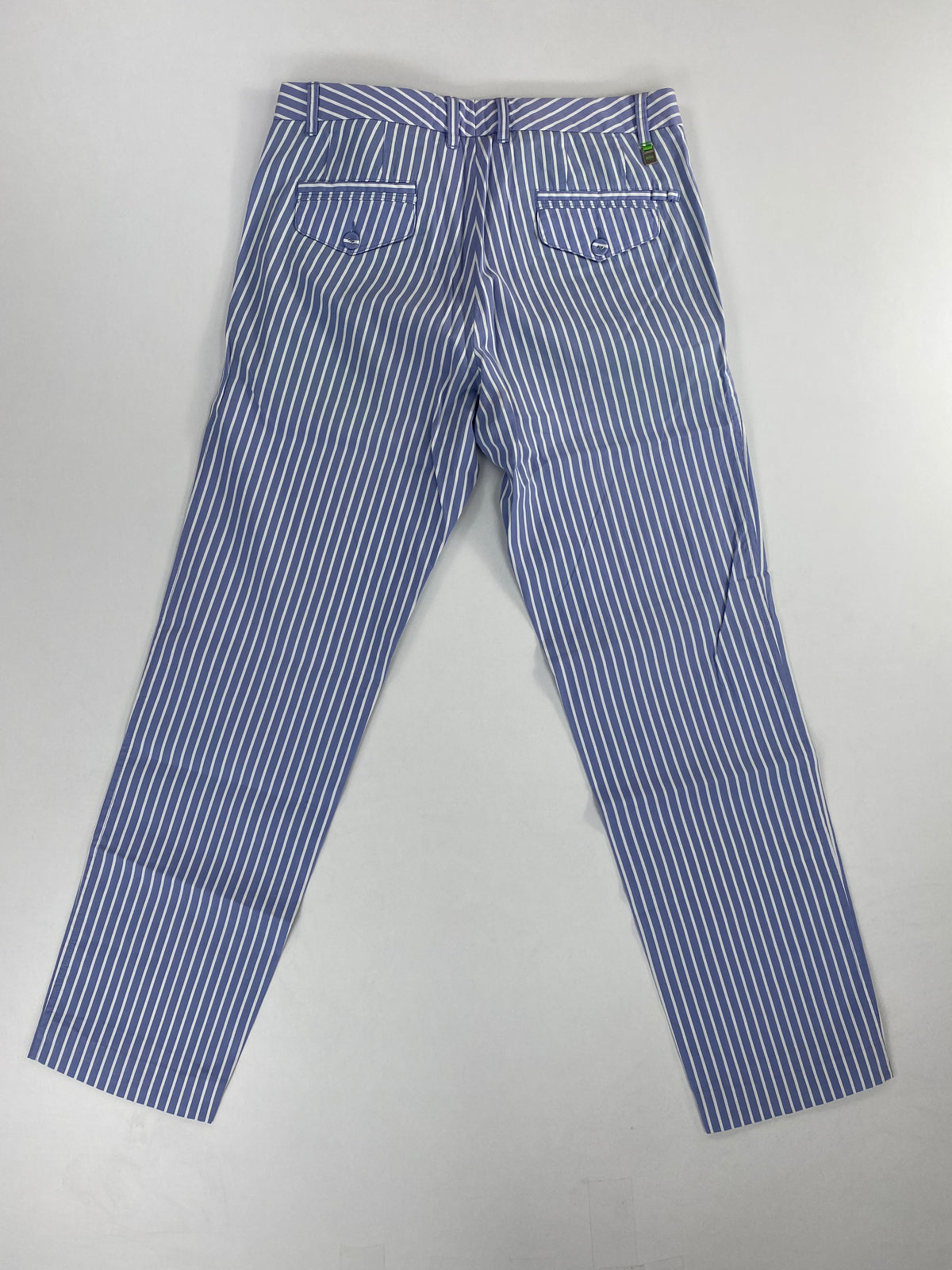 Hugo Boss chino righe — stile preppy resort — IlBotteghino