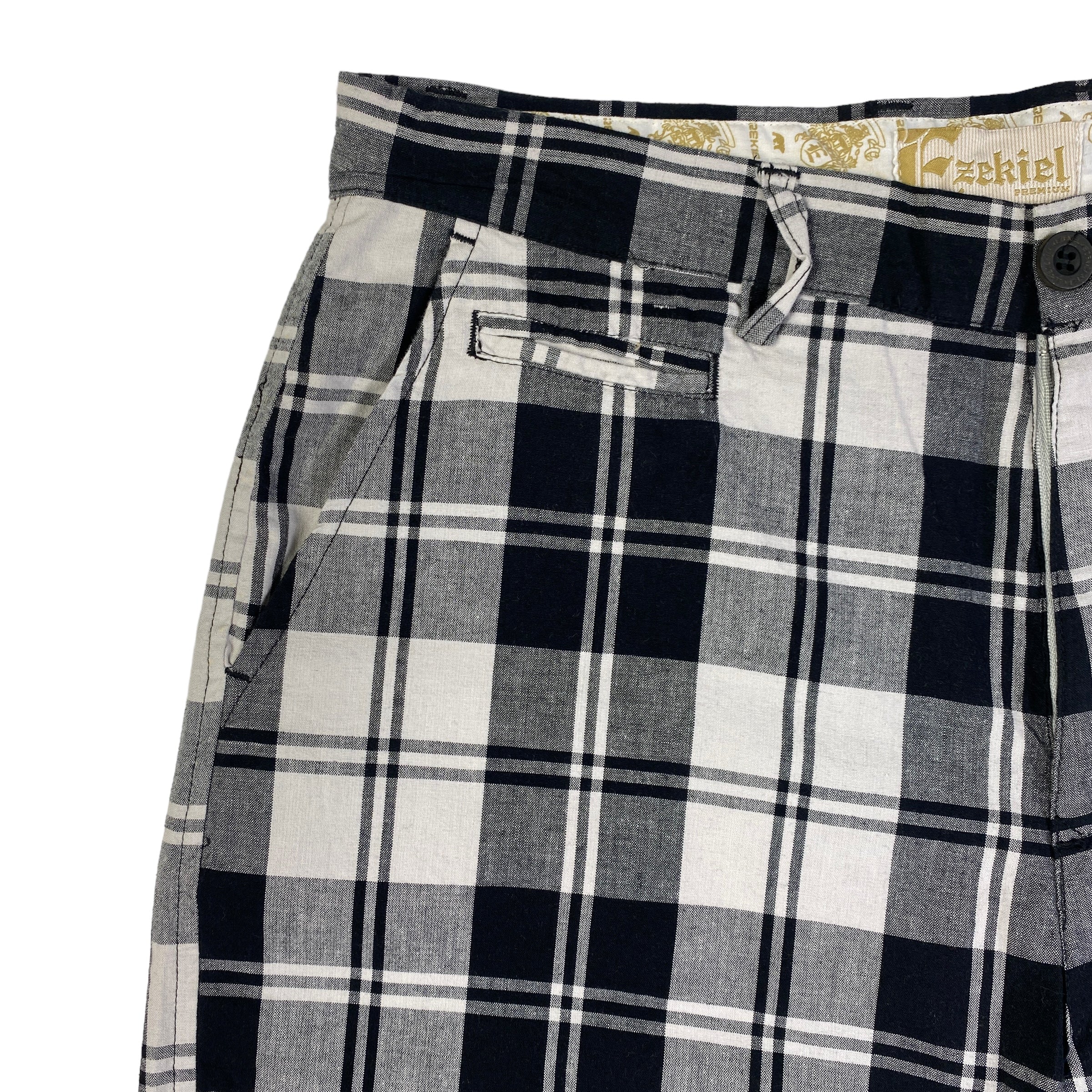 Ezekiel short quadri bianco/nero — archivio moda streetwear — IlBotteghino