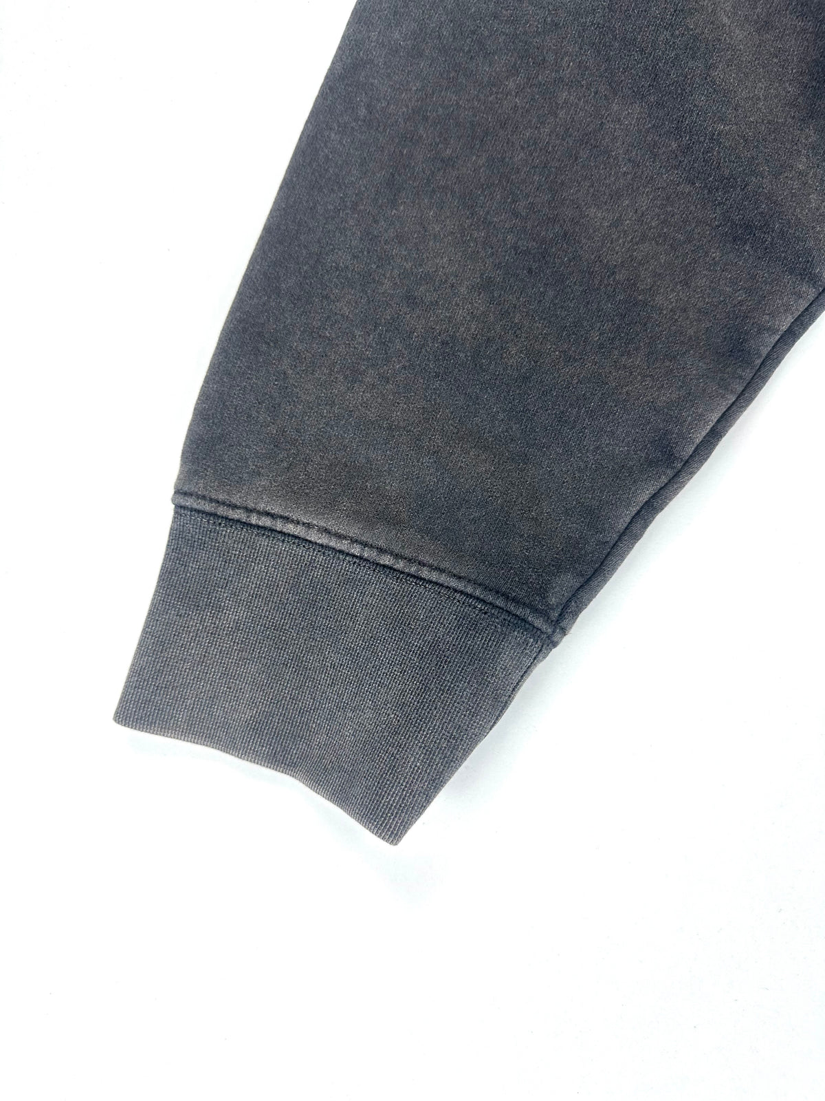 Felpa Amish Caos girocollo nera pigment stone