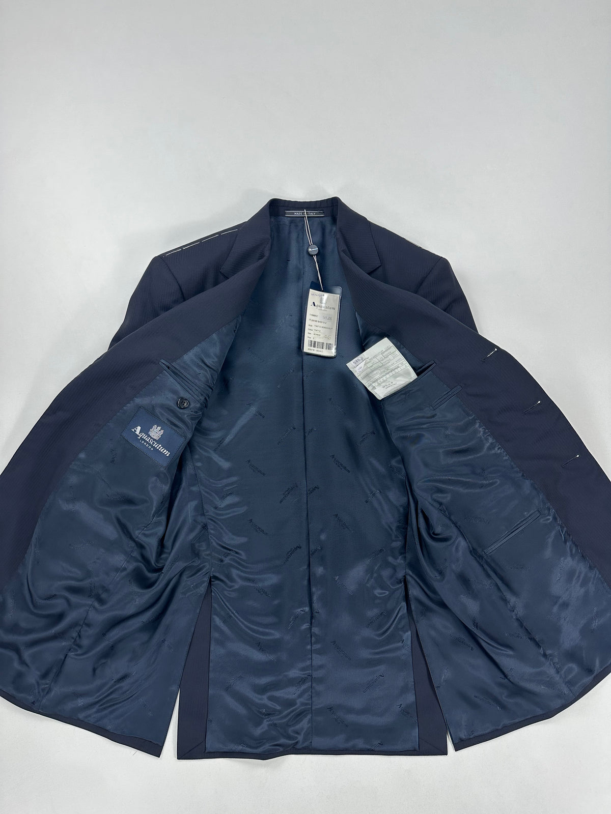 Giacca Aquascutum aperta, fodera in viscosa con monogramma del marchio