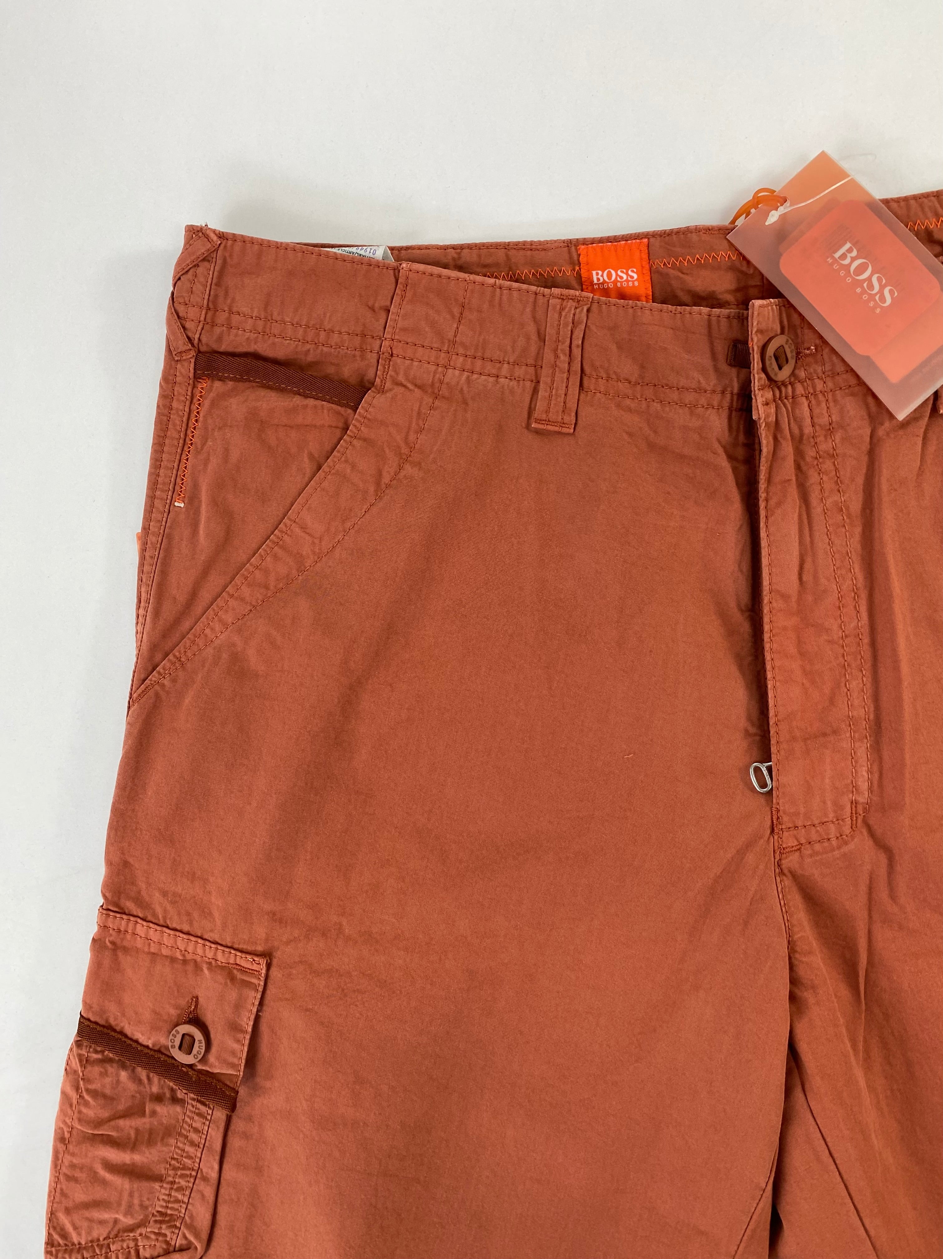 Pantalone Hugo Boss Orange Miltuss cargo arancio, vista posteriore