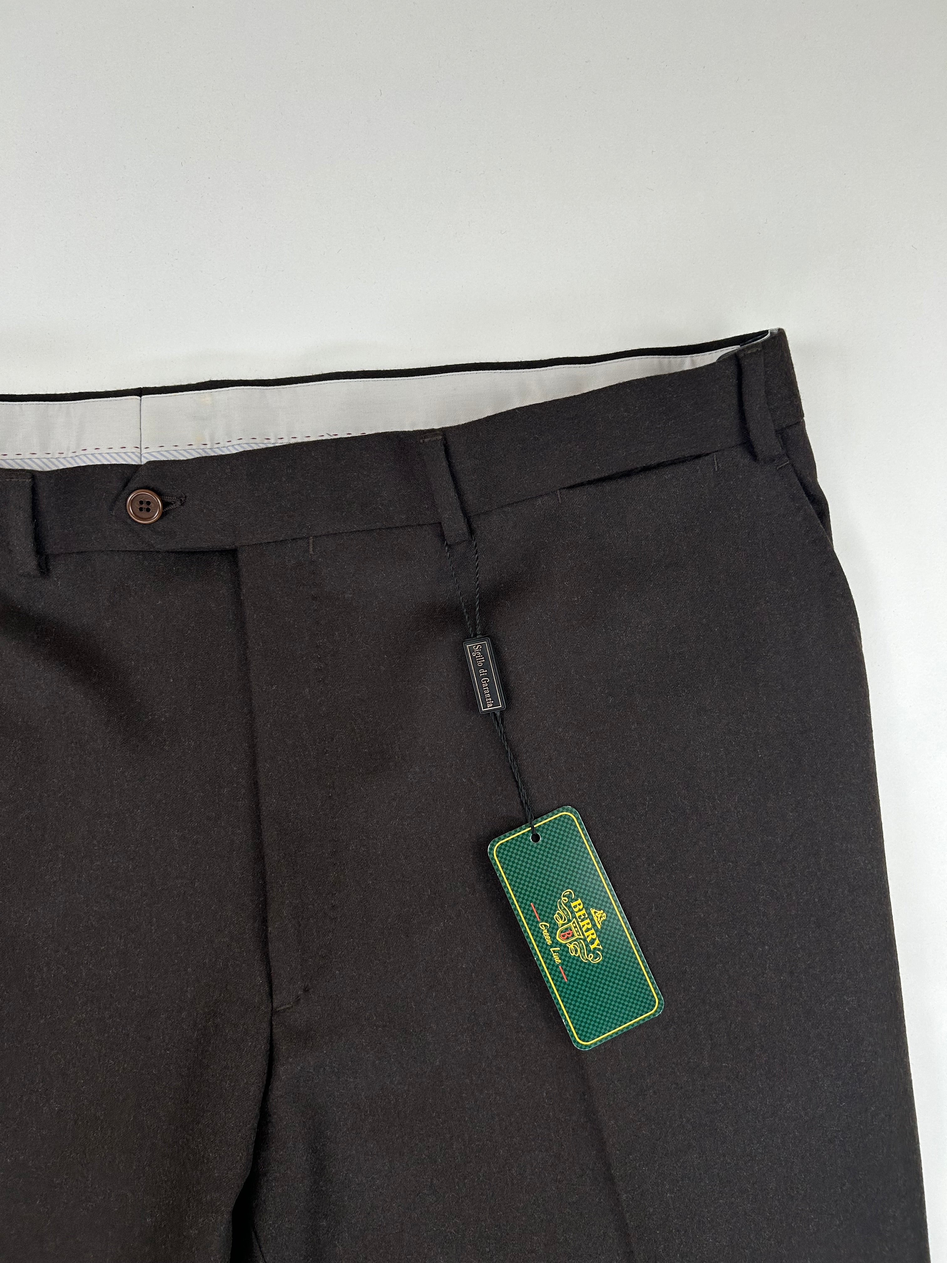 Berry pantalone marrone — dettaglio tessuto — IlBotteghino