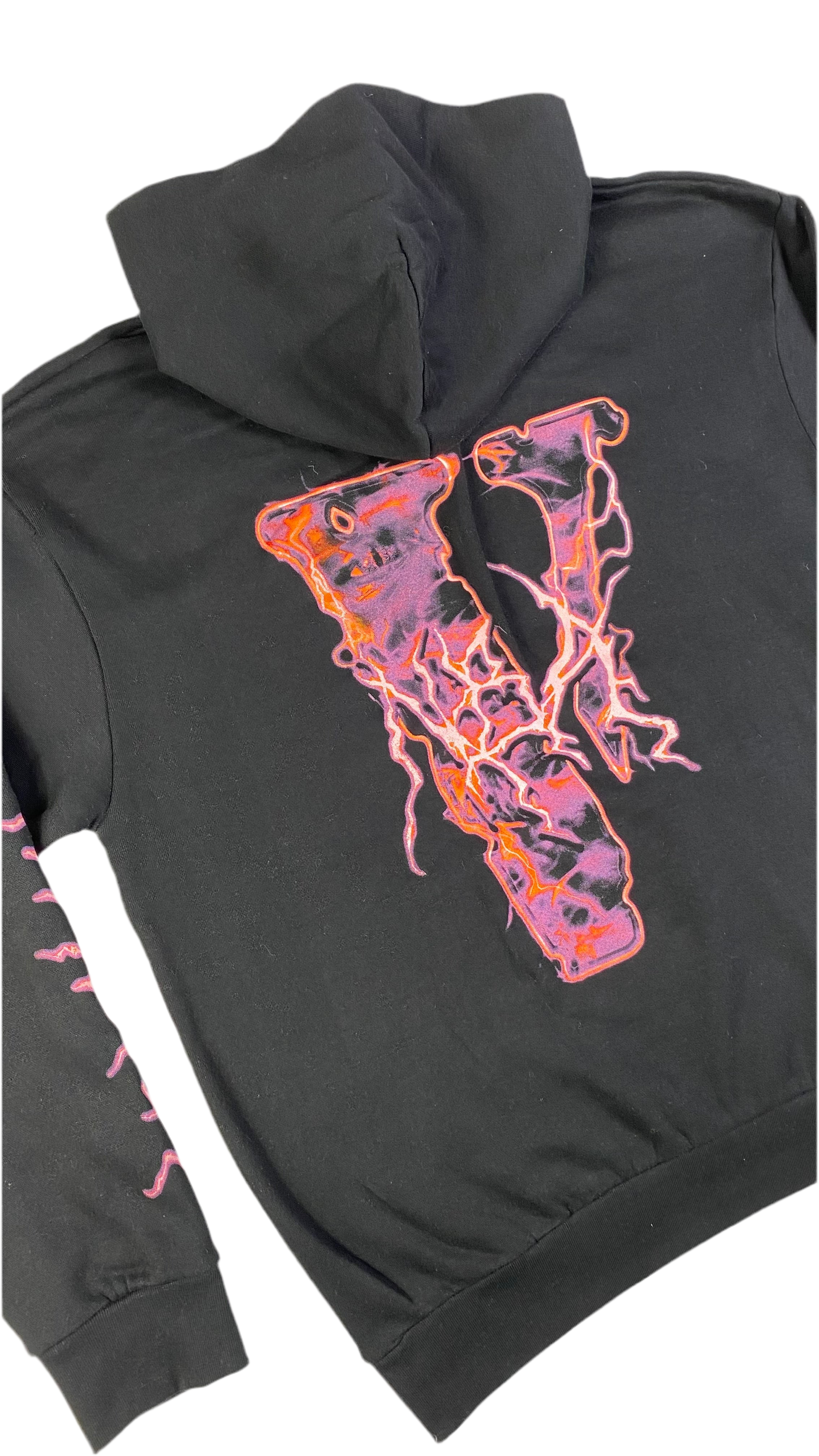 Vlone x Never Broke Again felpa nera — archivio moda streetwear — IlBotteghino