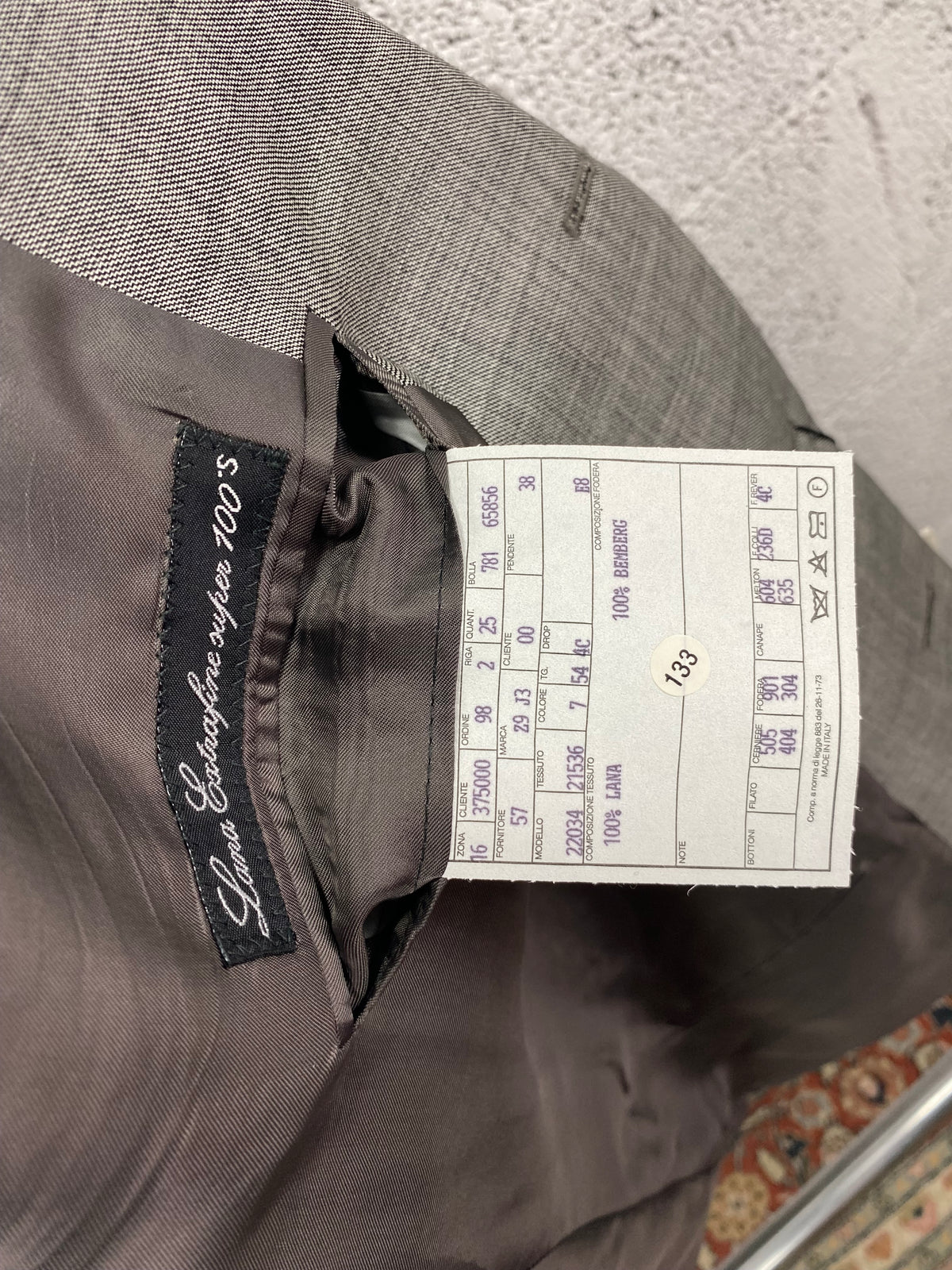 Etichetta Lana Extrafine Super 100's e scheda di commessa Garrett's, taglia 54 drop 4C
