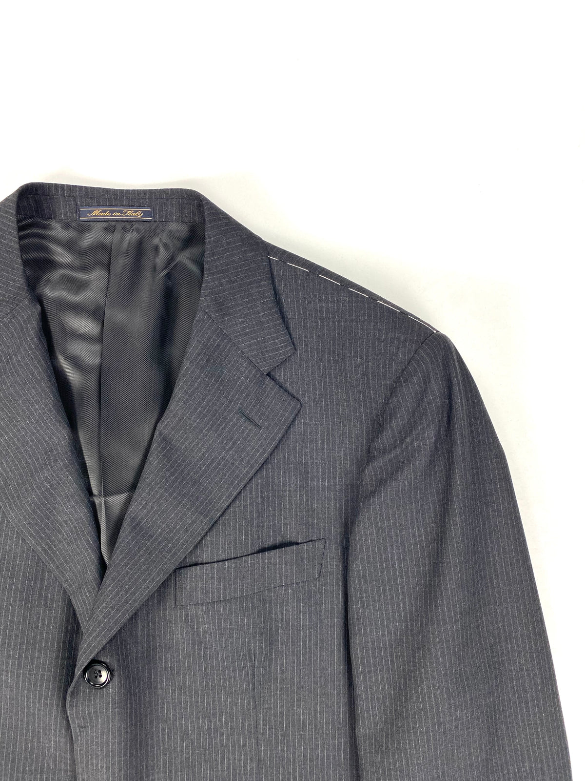 Collo, revers e fodera interna della giacca Garrett's