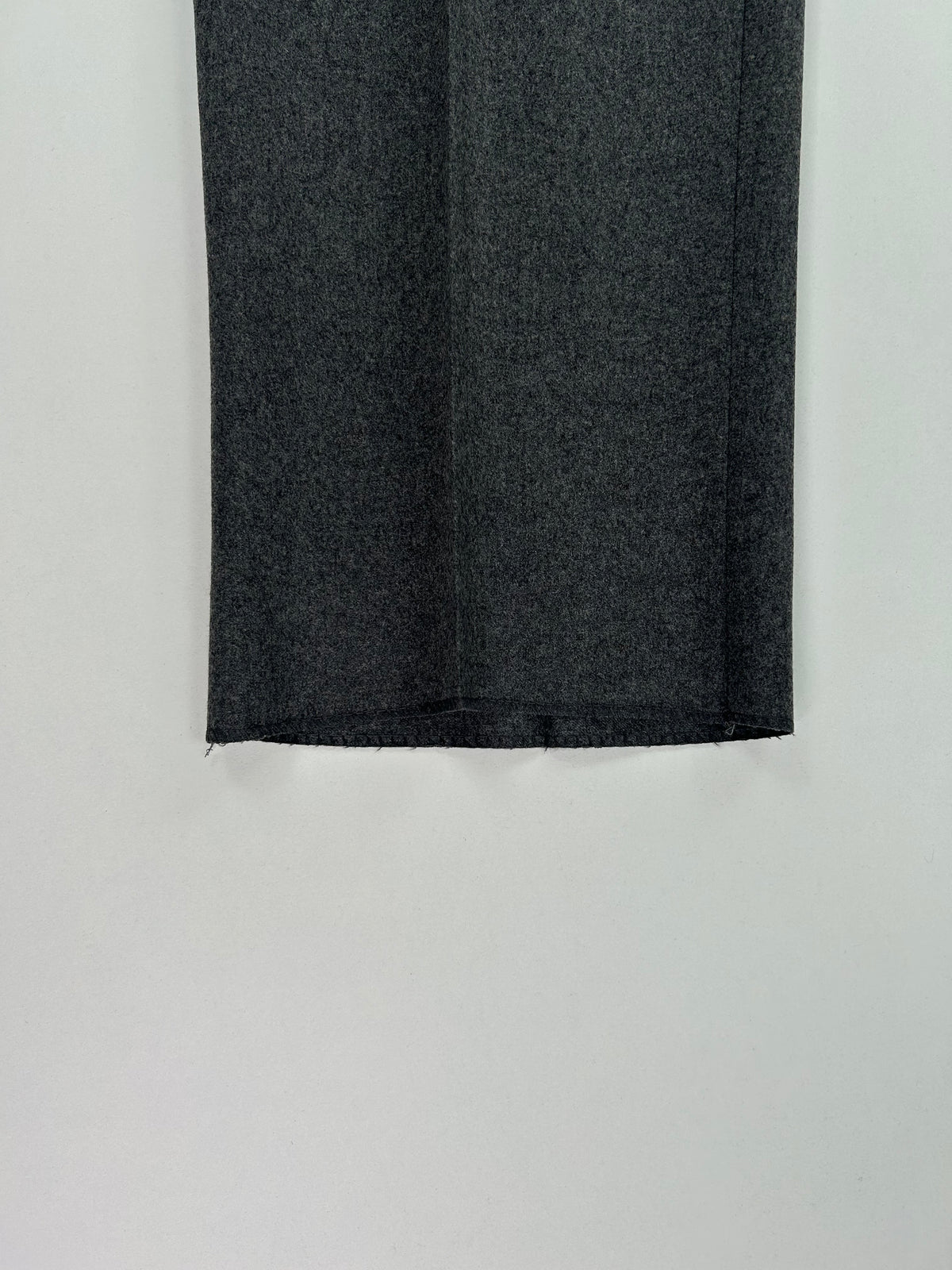Berry pantalone grigio — vista laterale — IlBotteghino