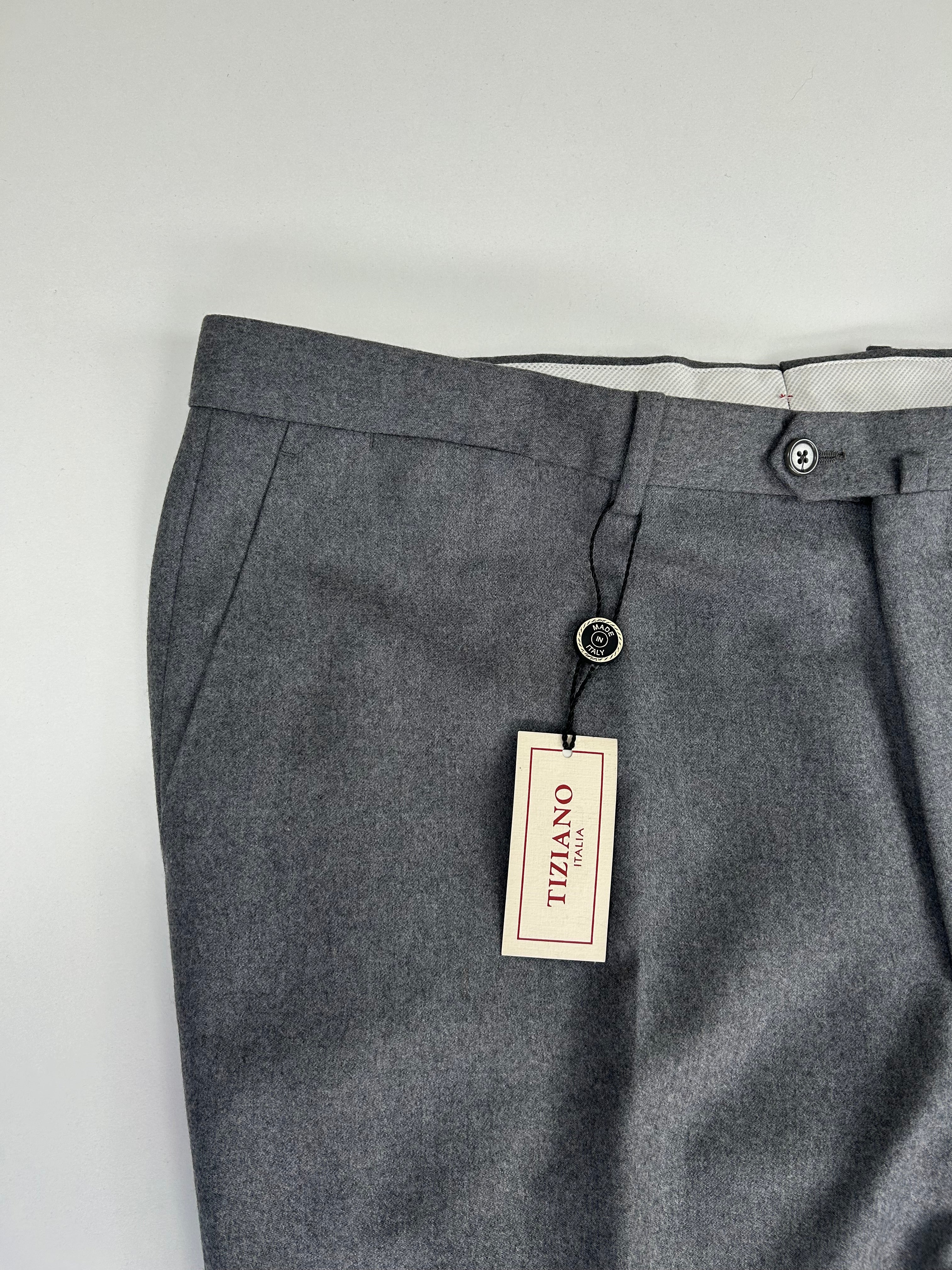 Tiziano pantalone grigio — dettaglio tessuto — IlBotteghino