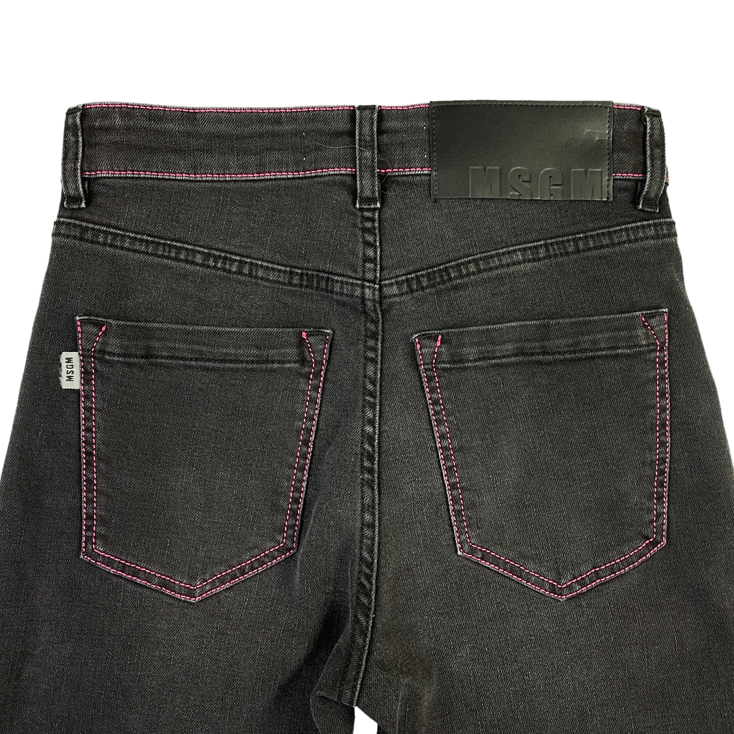 MSGM jeans slim crop — dettaglio cuciture rosa — IlBotteghino