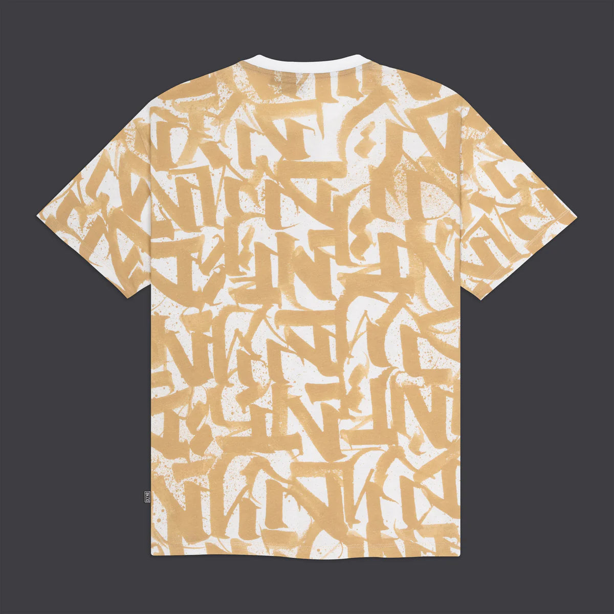 Dolly Noire t-shirt Warios — stampa calligrafica d'archivio — IlBotteghino