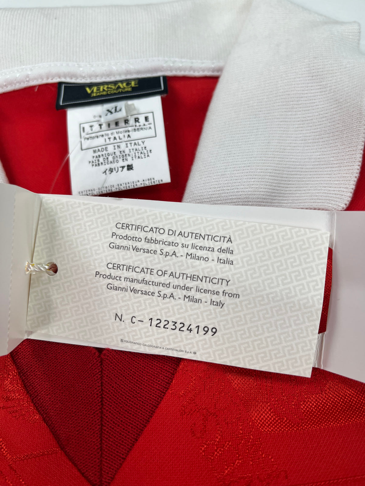 Versace Jeans Couture Polo Stile Maglia da Calcio Rossa e Bianca Jacquard Medusa "Vicious" – foto 9 di 10