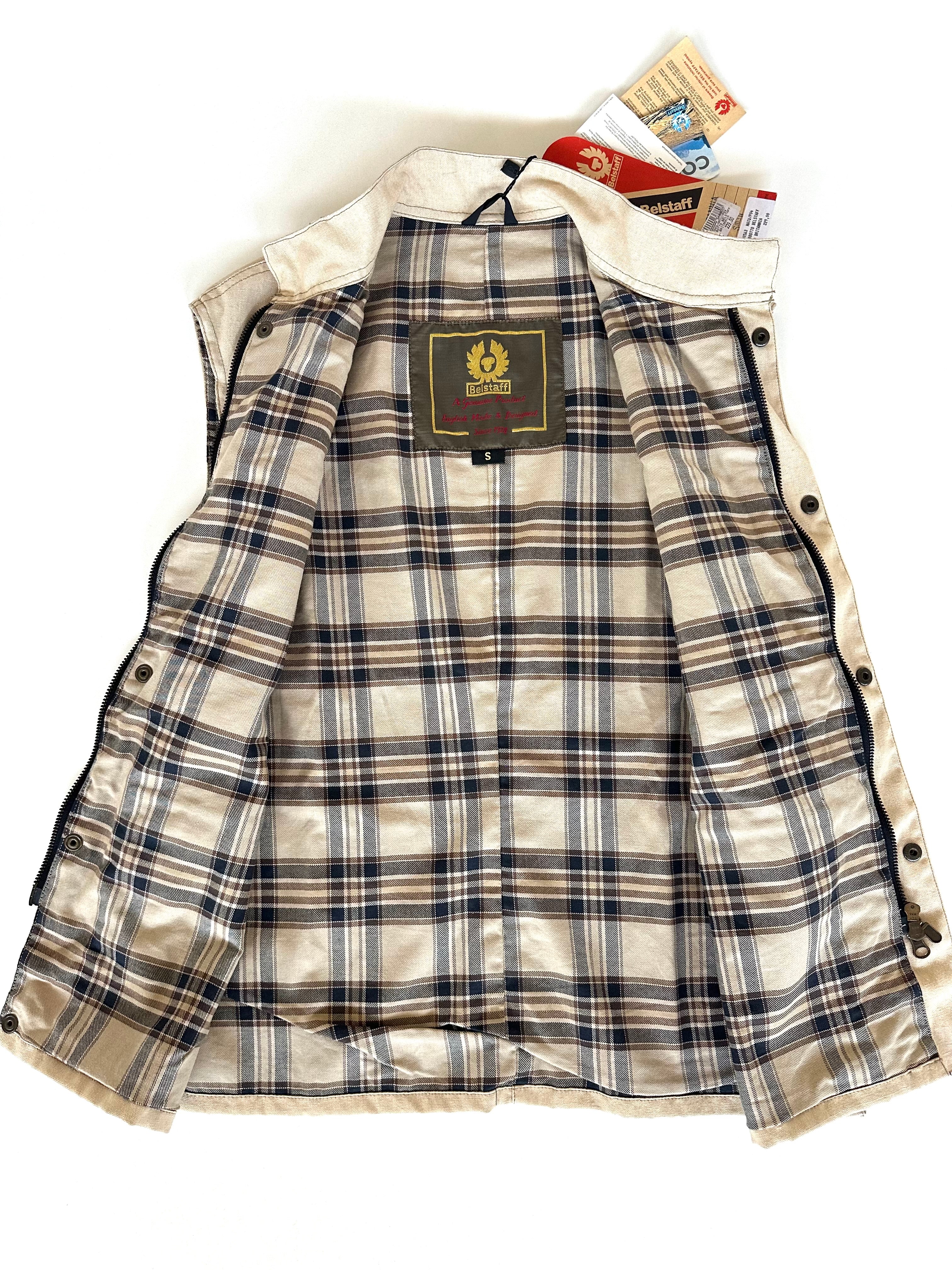 Dettaglio fianco e tasca, gilet Belstaff Britannia