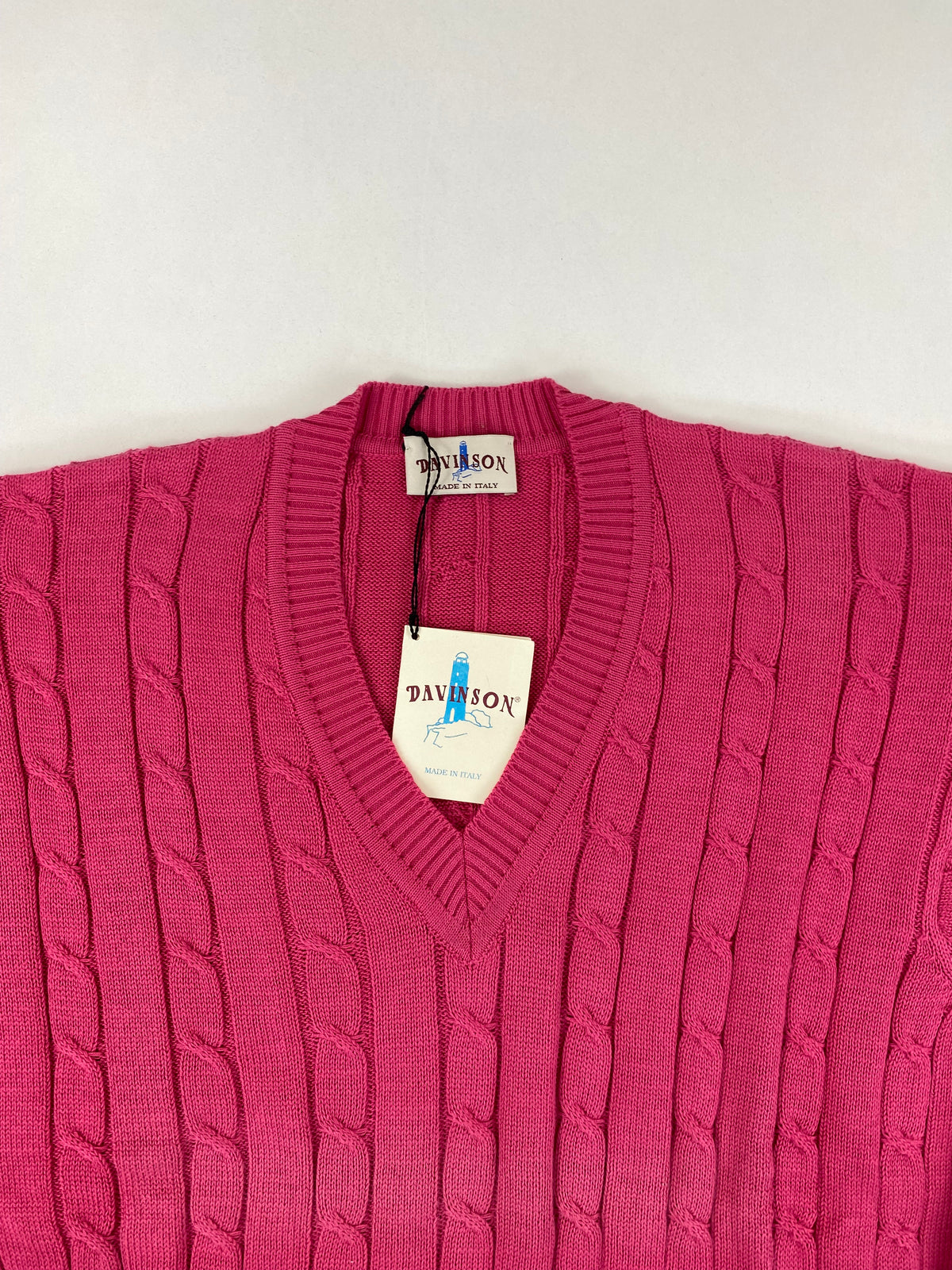 Maglione Davinson Collo a V Rosa Scuro a Trecce in Cotone – foto 5 di 7