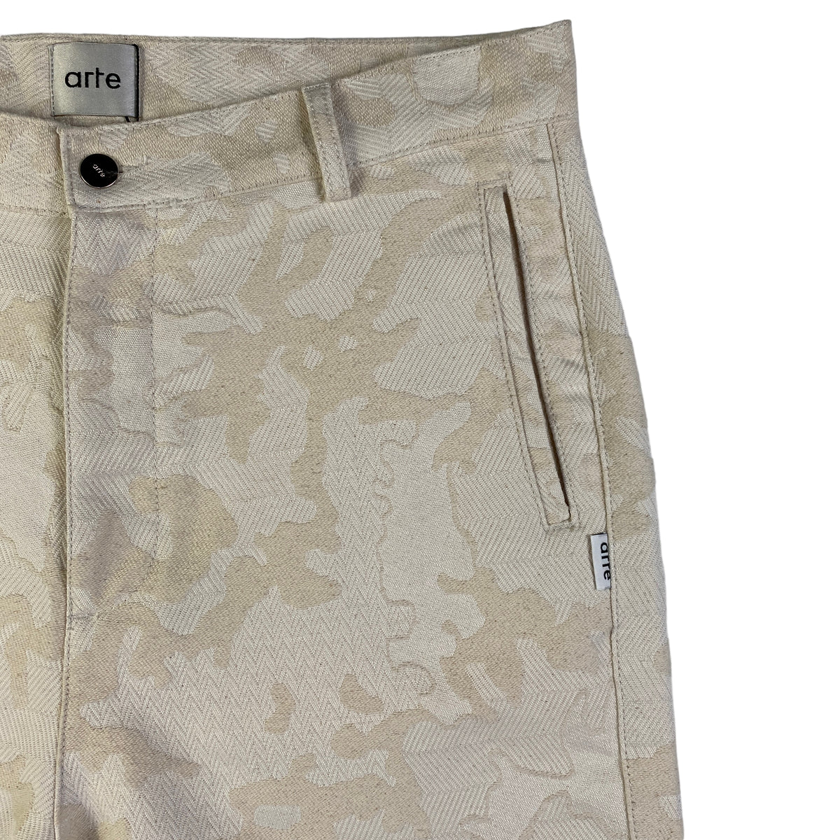 Arte short bianco mimetico — pezzo unico d'archivio — IlBotteghino