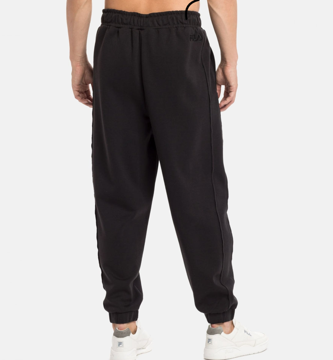 Fila pantalone tuta Tricase — dettaglio ricamo — IlBotteghino