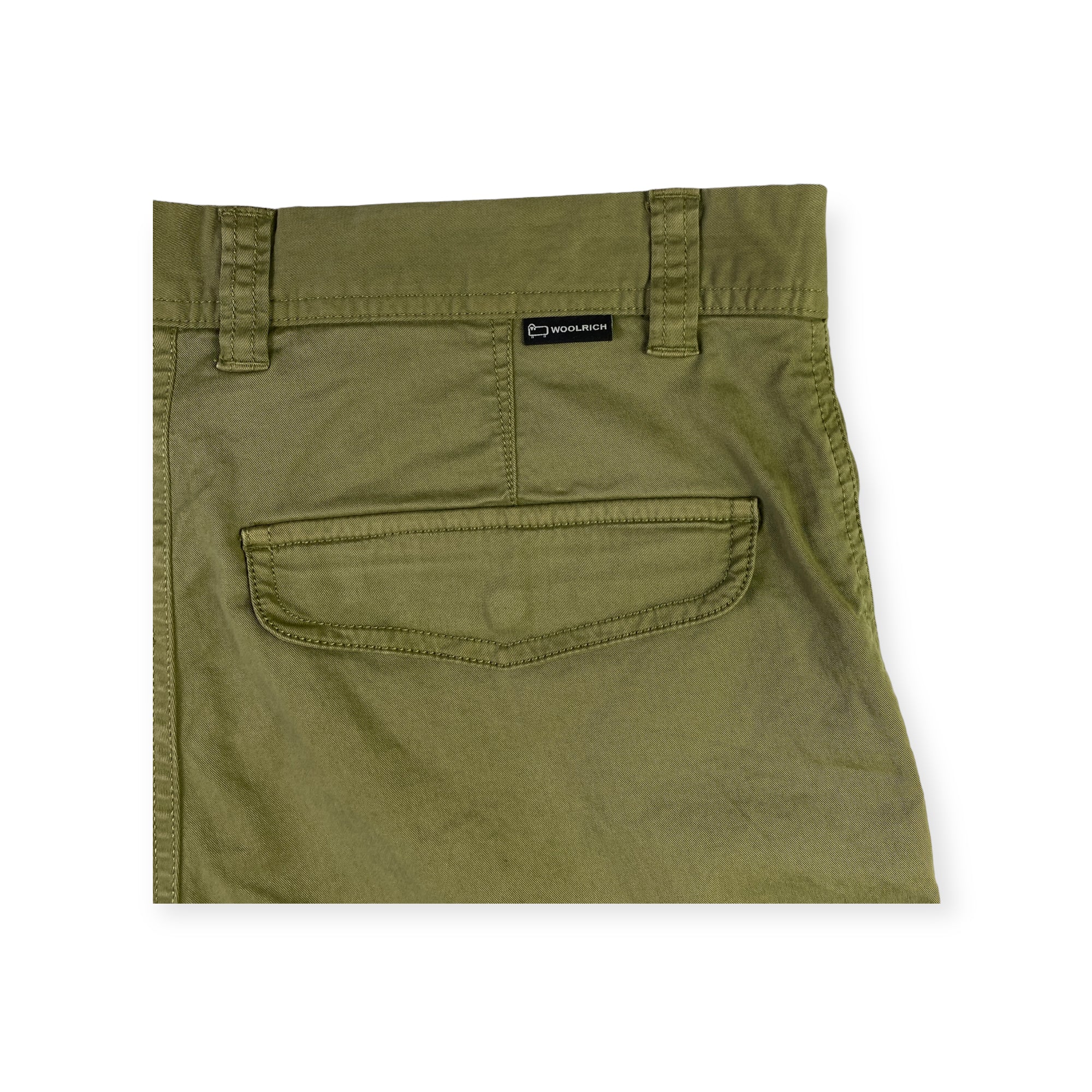 Woolrich short cargo verde — archivio moda streetwear — IlBotteghino
