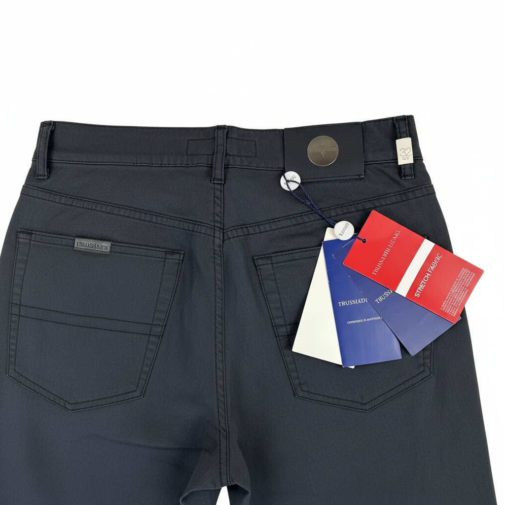 Trussardi Jeans pantalone blu — dettaglio tasca — IlBotteghino