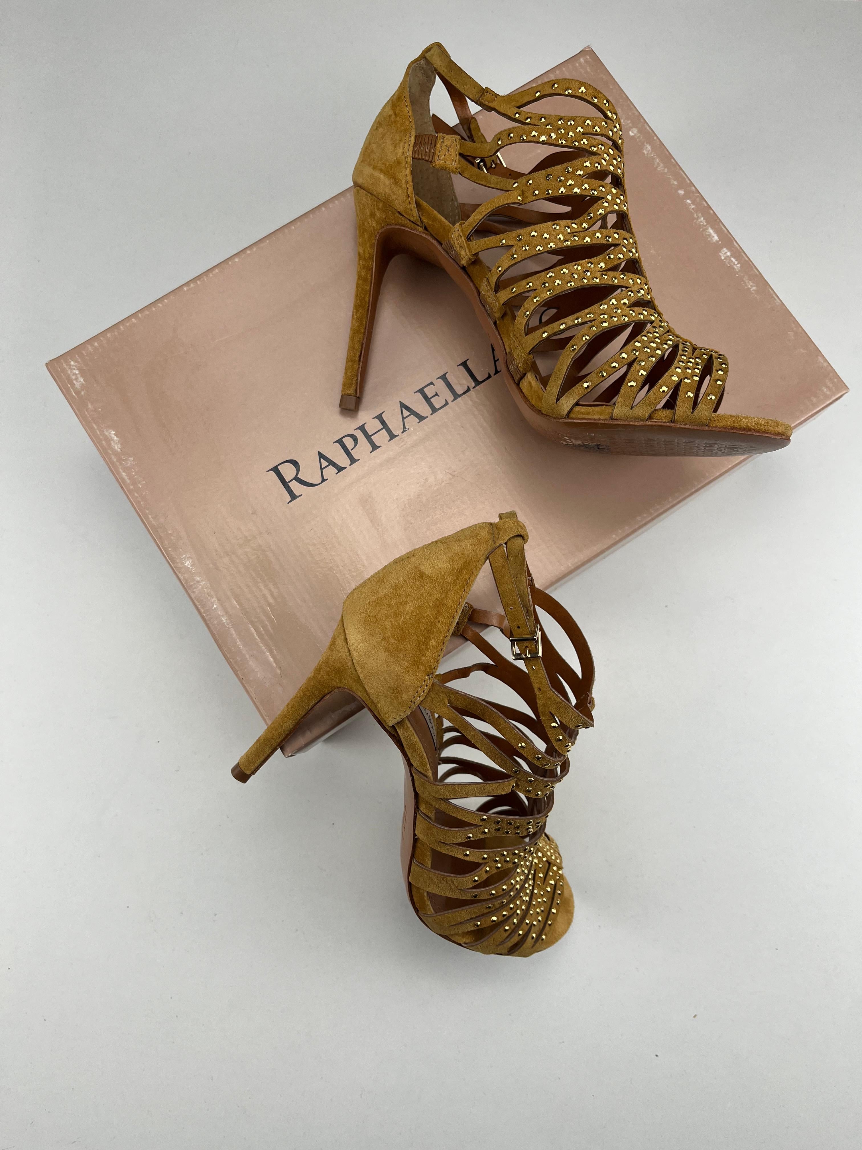 Raphaella Booz scarpa — dettaglio borchie — IlBotteghino