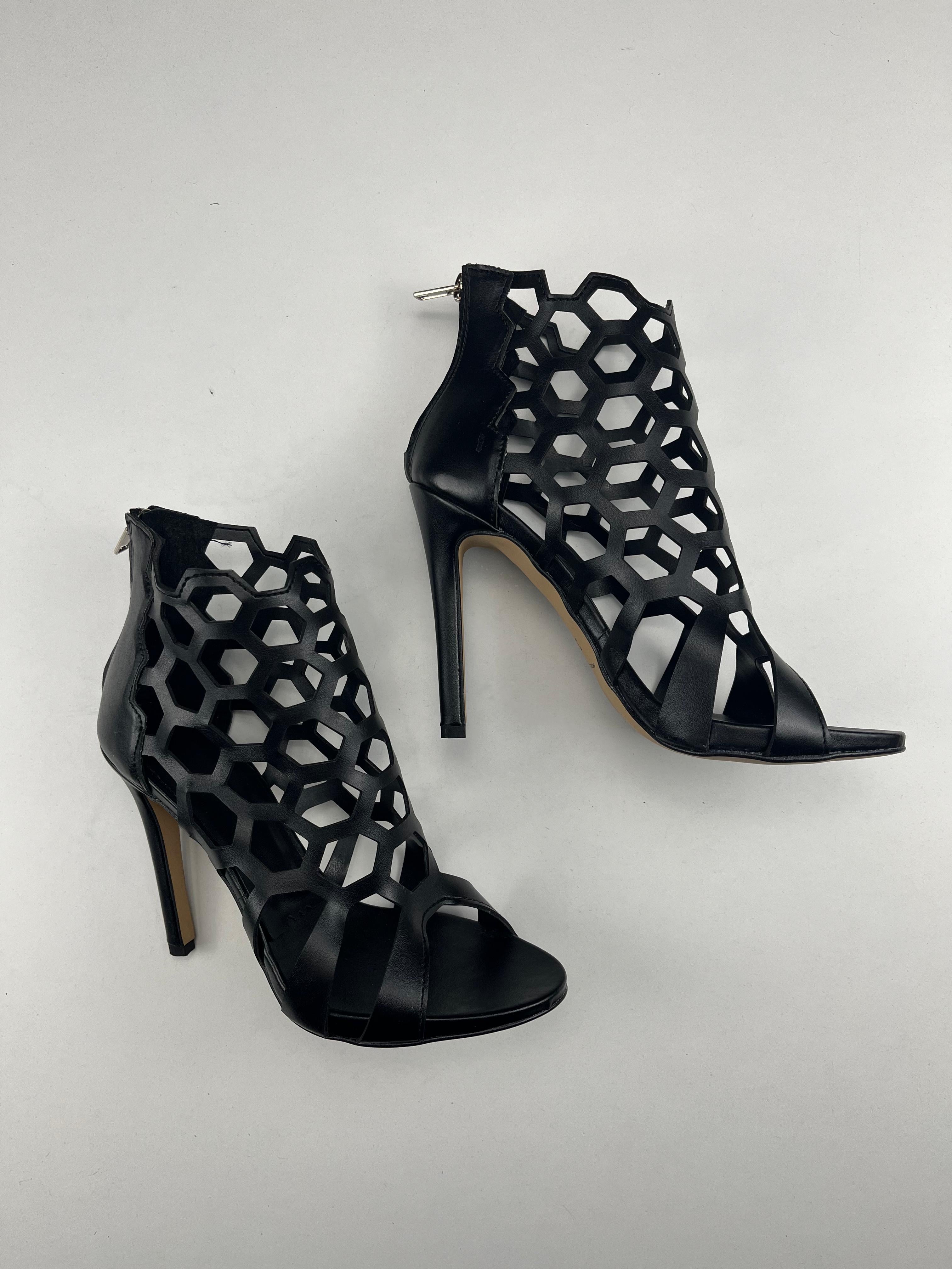 Scarpa aperta Giuseppe Conca in pelle e rete nera, taglie EU 36 e 37 — IlBotteghino