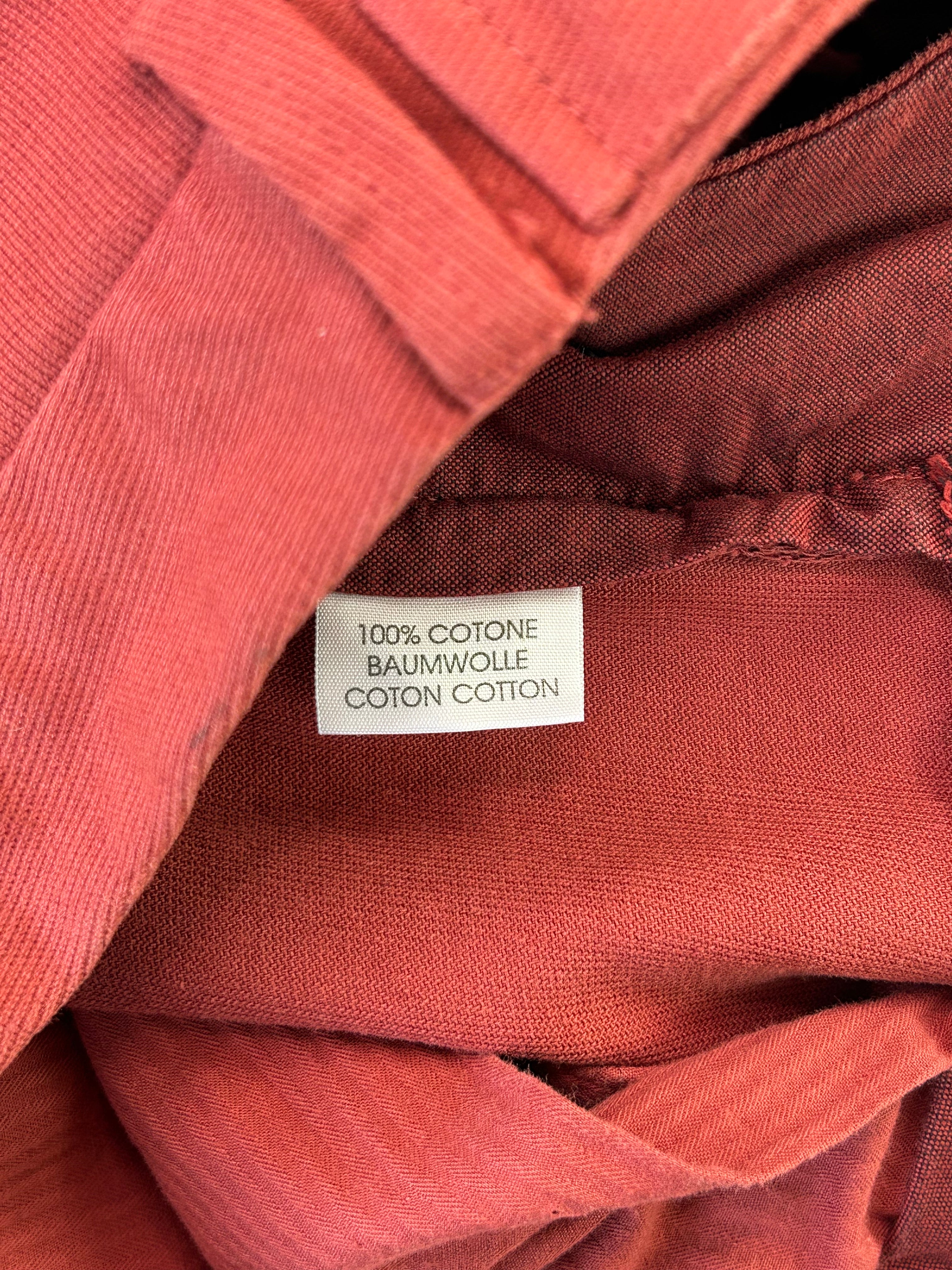 Peter Hadley pantalone rosso — dettaglio fondo gamba — IlBotteghino