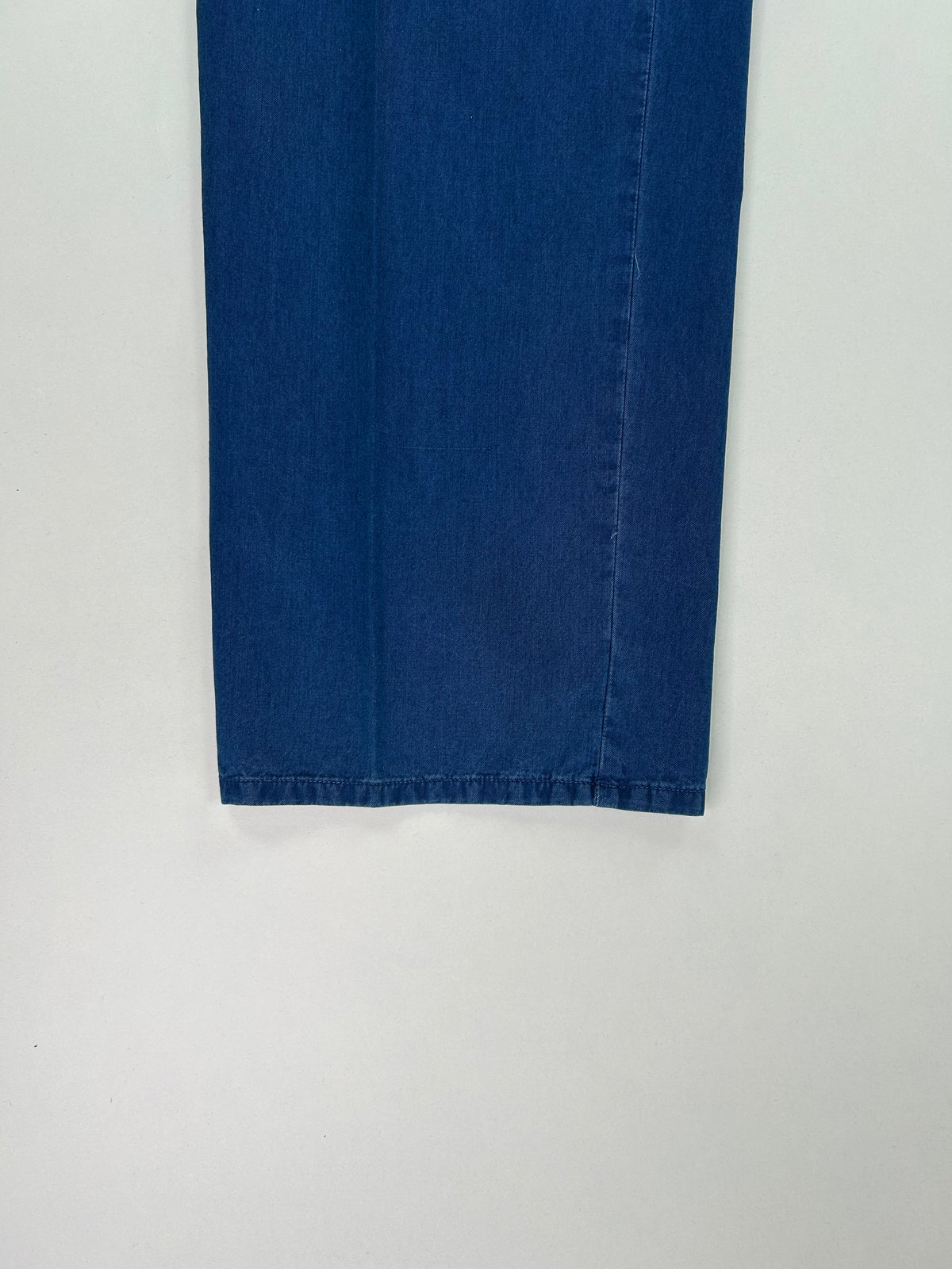 Aquascutum pantalone blu reale — vista laterale — IlBotteghino