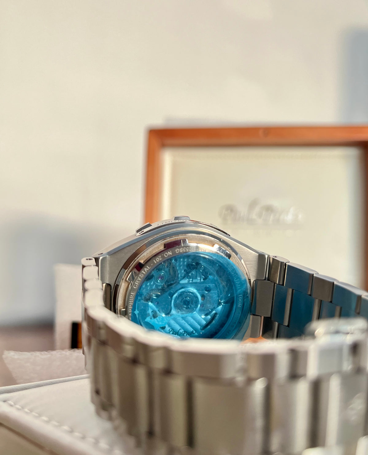 Paul Picot Yachtman Tachymeter — fondello con vetro zaffiro sul movimento cronografo automatico COSC calibro P4190 — IlBotteghino