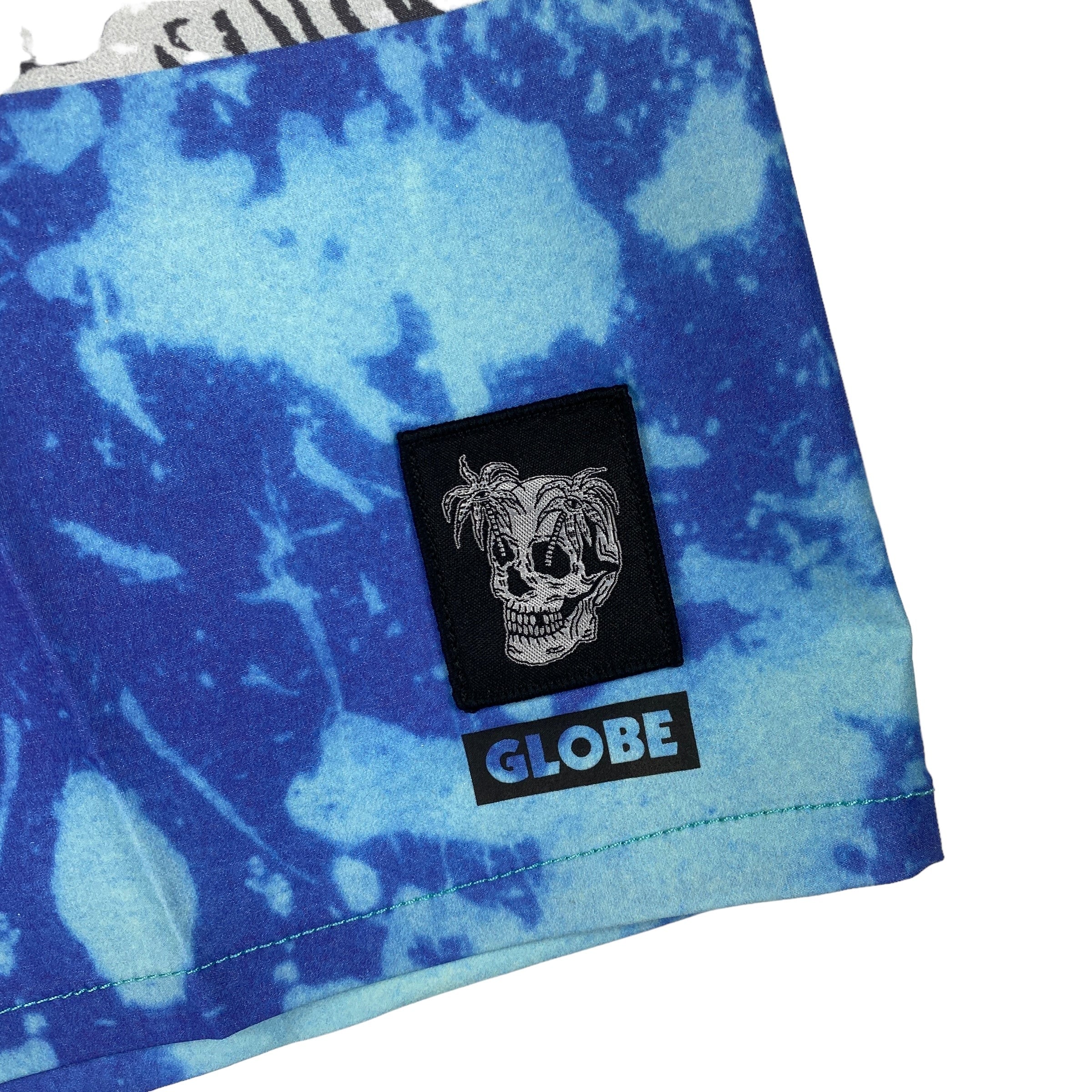 Globe costume Spry Boardshort — dettaglio grafica gamba — IlBotteghino