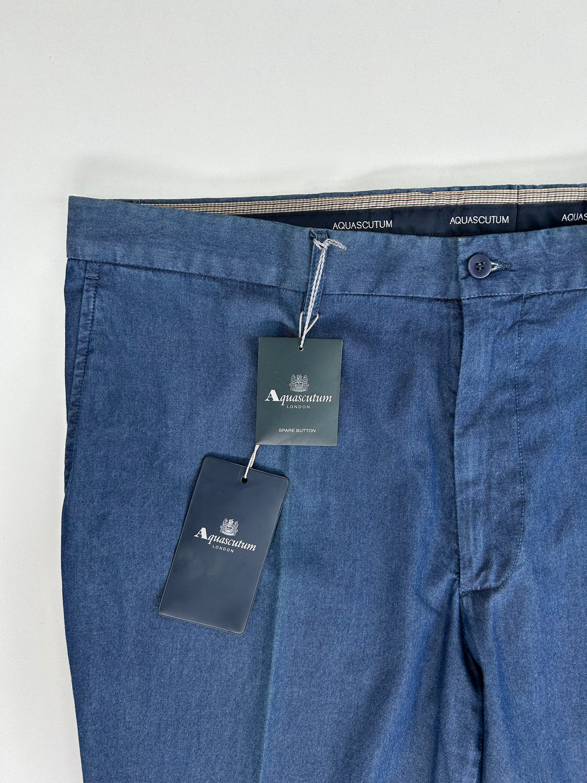 Aquascutum pantalone cobalto — dettaglio patch — IlBotteghino