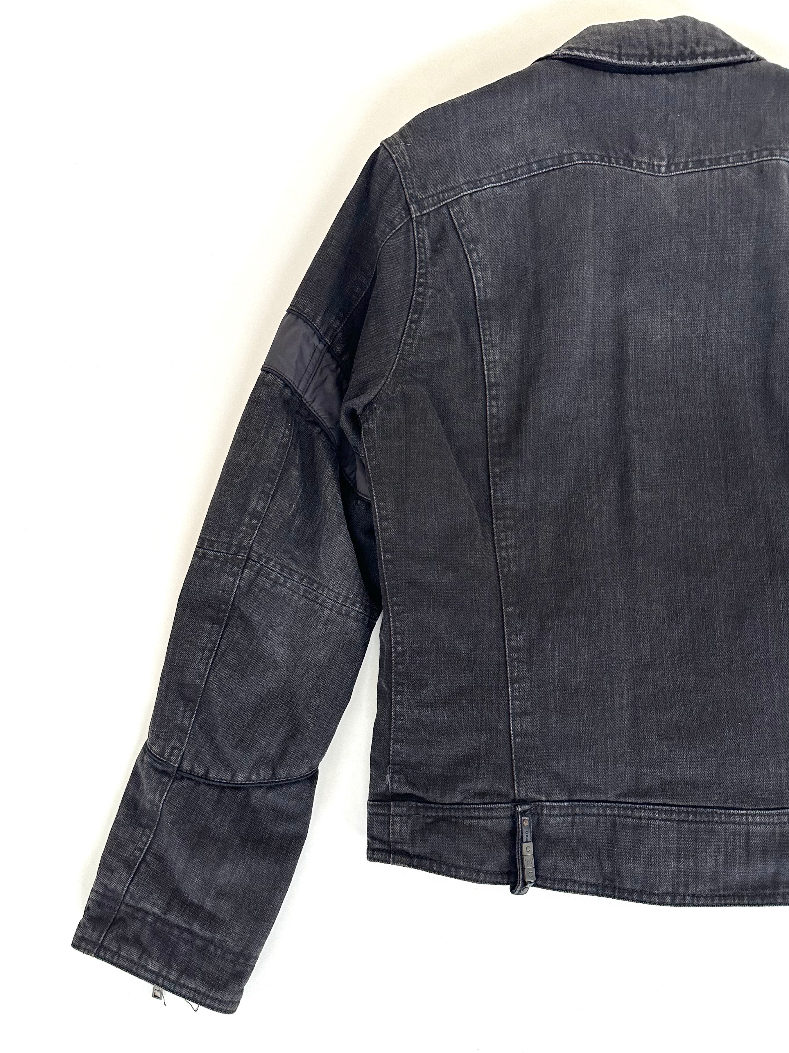 Dettaglio manica e spalla con inserto nylon, giacca C'N'C Costume National