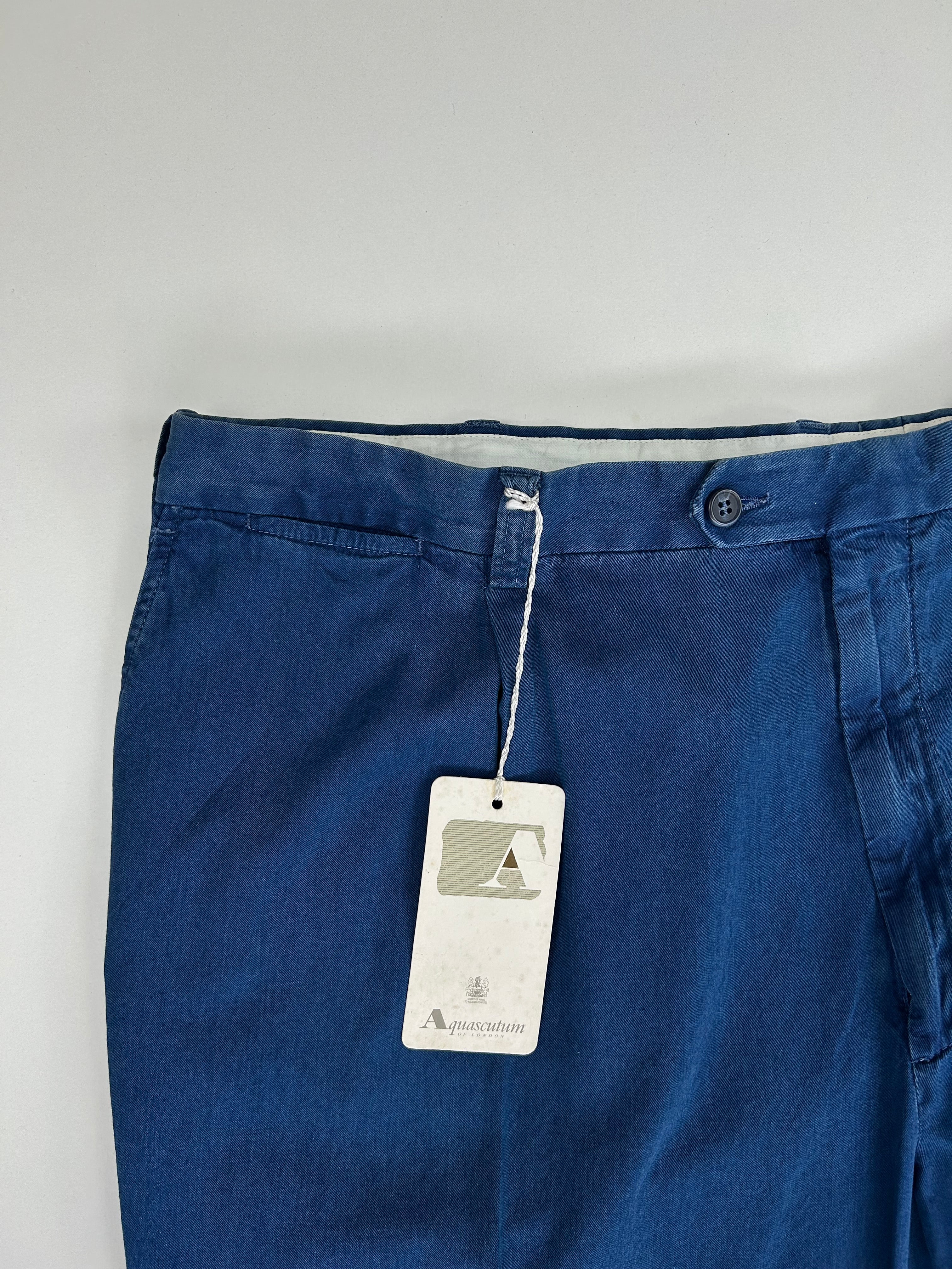 Aquascutum pantalone blu reale — dettaglio tessuto — IlBotteghino