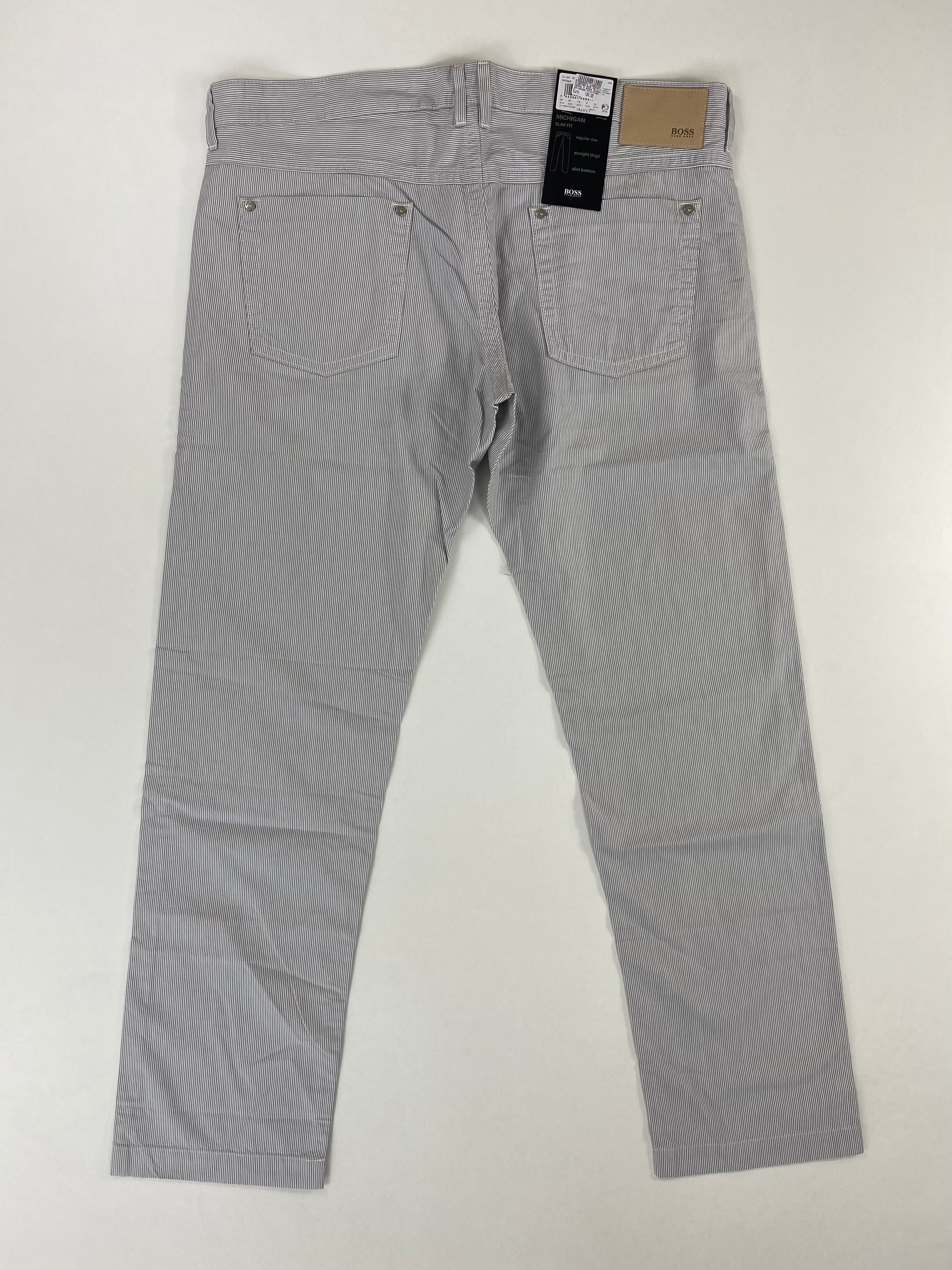 Pantalone Hugo Boss Michigan bianco righe grigie, dettaglio texture micro righe