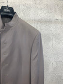 Completo Carlo Pignatelli grigio, dettaglio texture tessuto lana e seta
