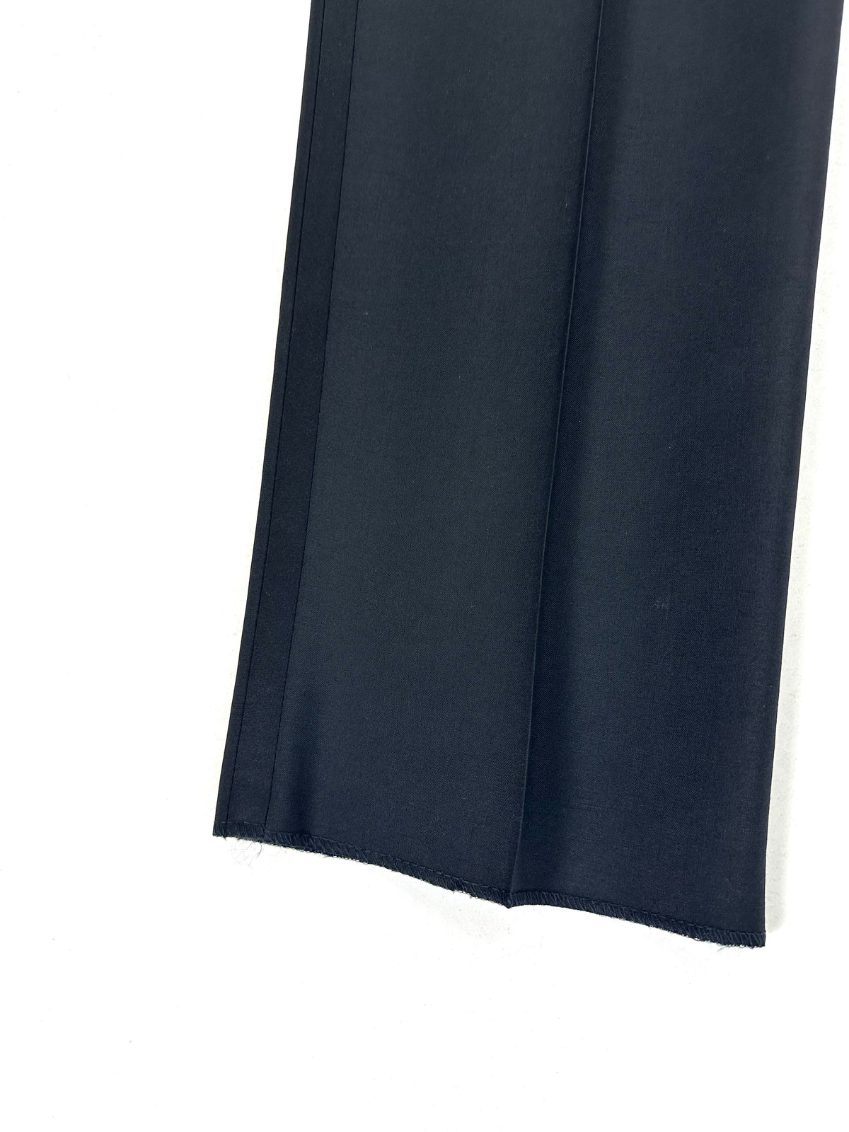 Fondo grezzo del pantalone smoking Calabró, orlo da fare