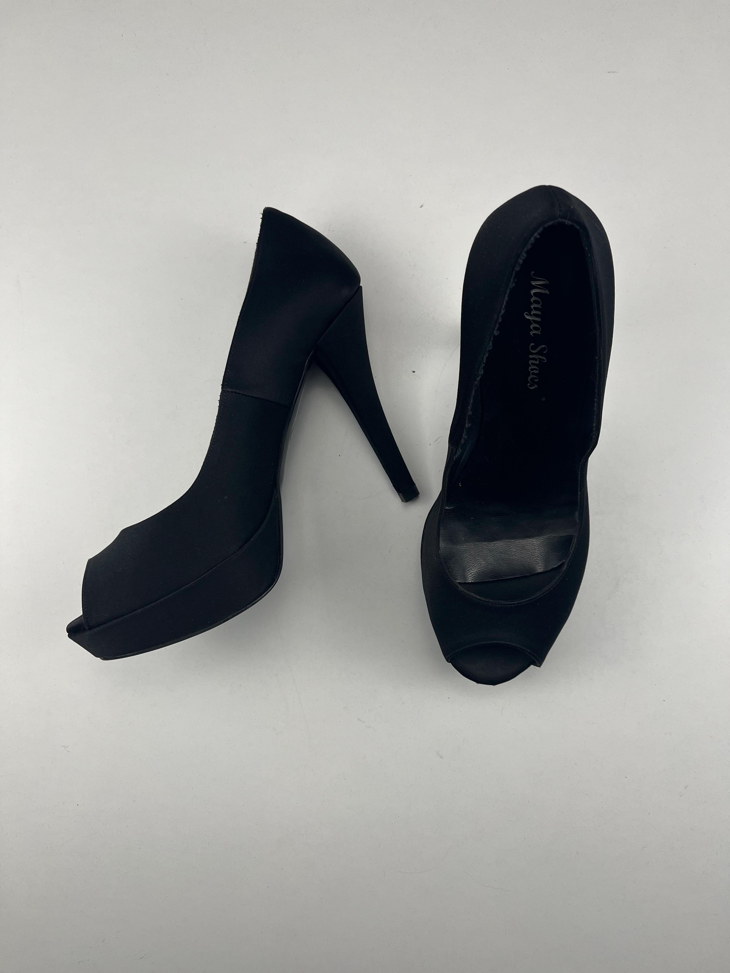 Le Beatrici scarpa — pezzo unico — IlBotteghino