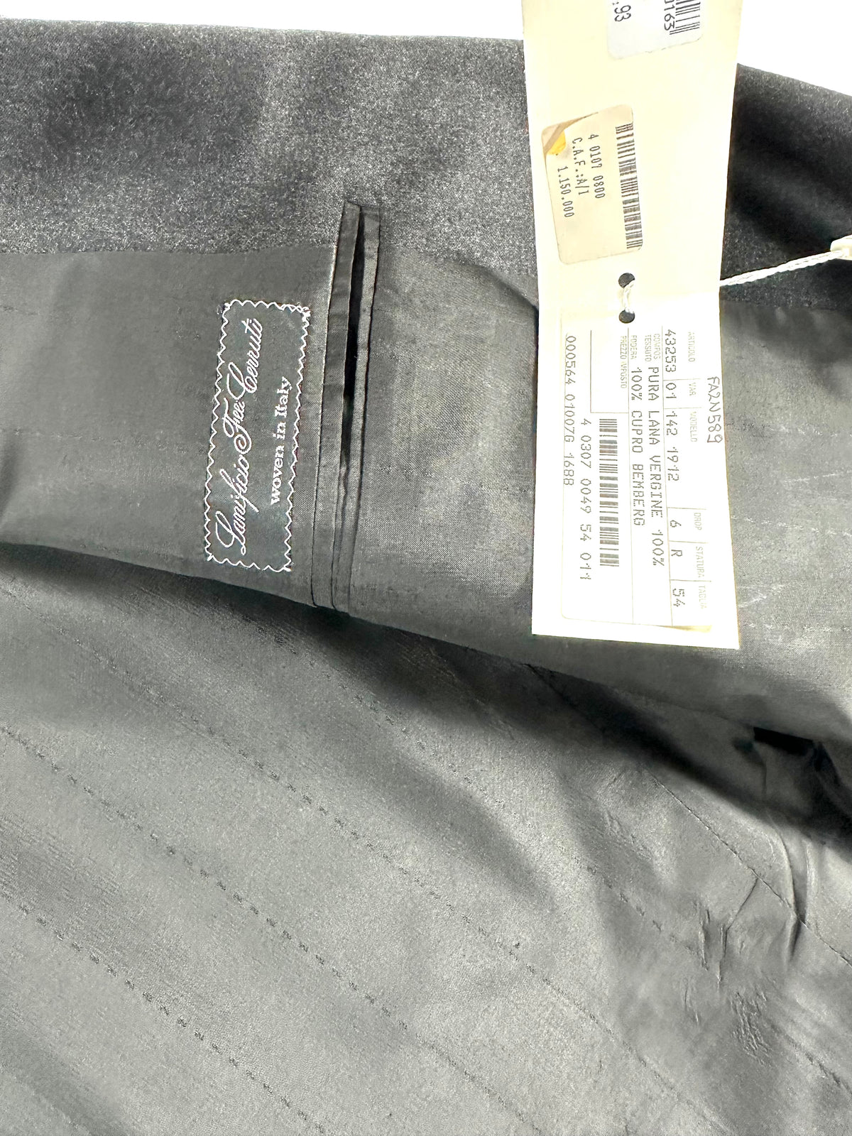 Interno della giacca: etichetta del Lanificio F.lli Cerruti woven in Italy e cartellini originali