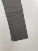 Pantalone Hugo Boss Maine grigio, dettaglio tasche con logo BOSS
