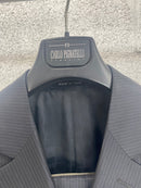 Completo Carlo Pignatelli gessato blu, dettaglio tasche frontali con pattina