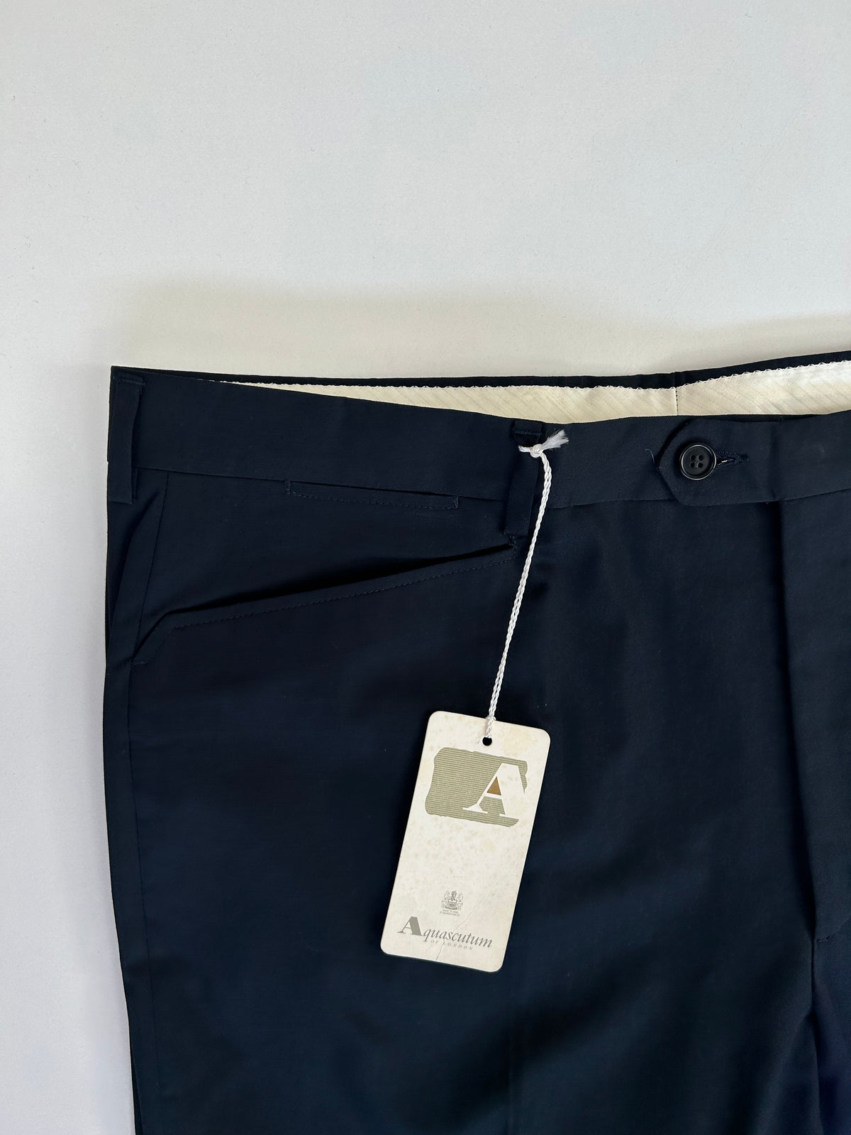 Aquascutum pantalone blu notte — dettaglio tessuto — IlBotteghino