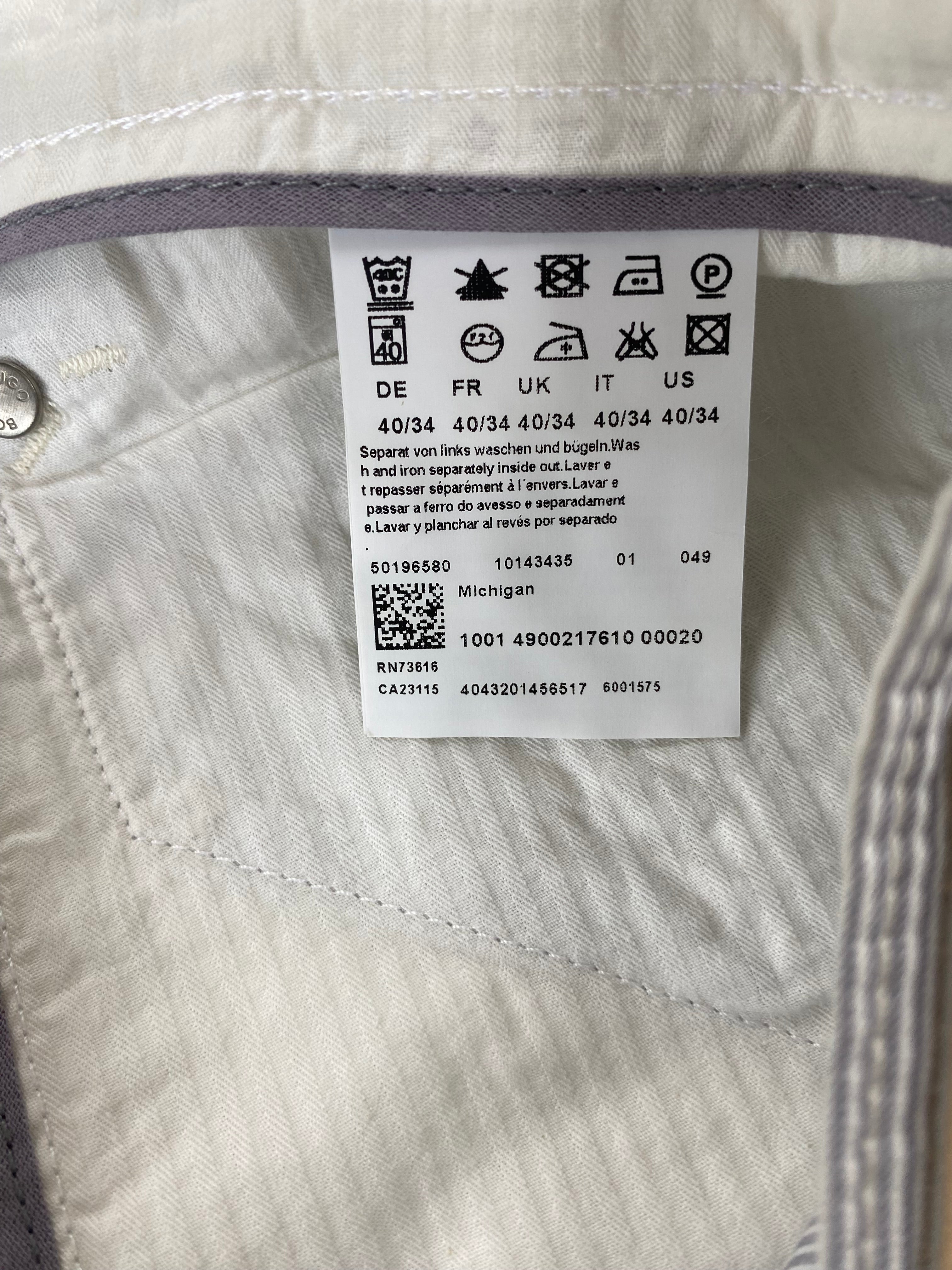 Pantalone Hugo Boss Michigan bianco righe grigie, dettaglio fondo gamba