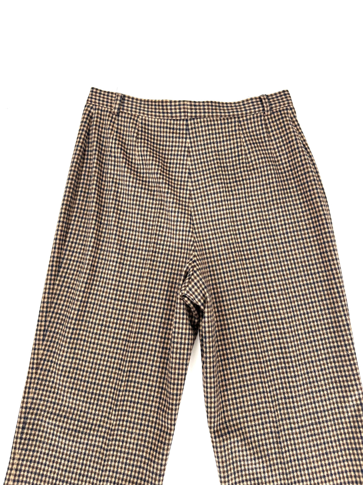 Retro del pantalone Aquascutum Lesley, vita alta e gamba dritta