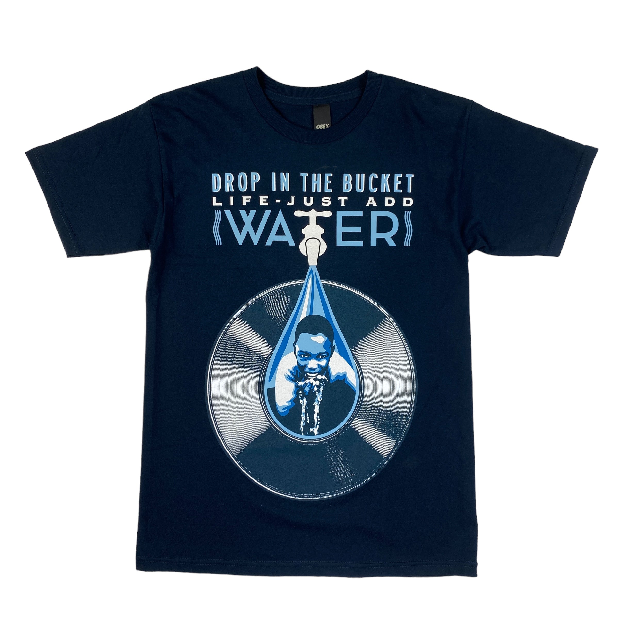 T-shirt Obey Drop in the Bucket blu, taglia S — IlBotteghino
