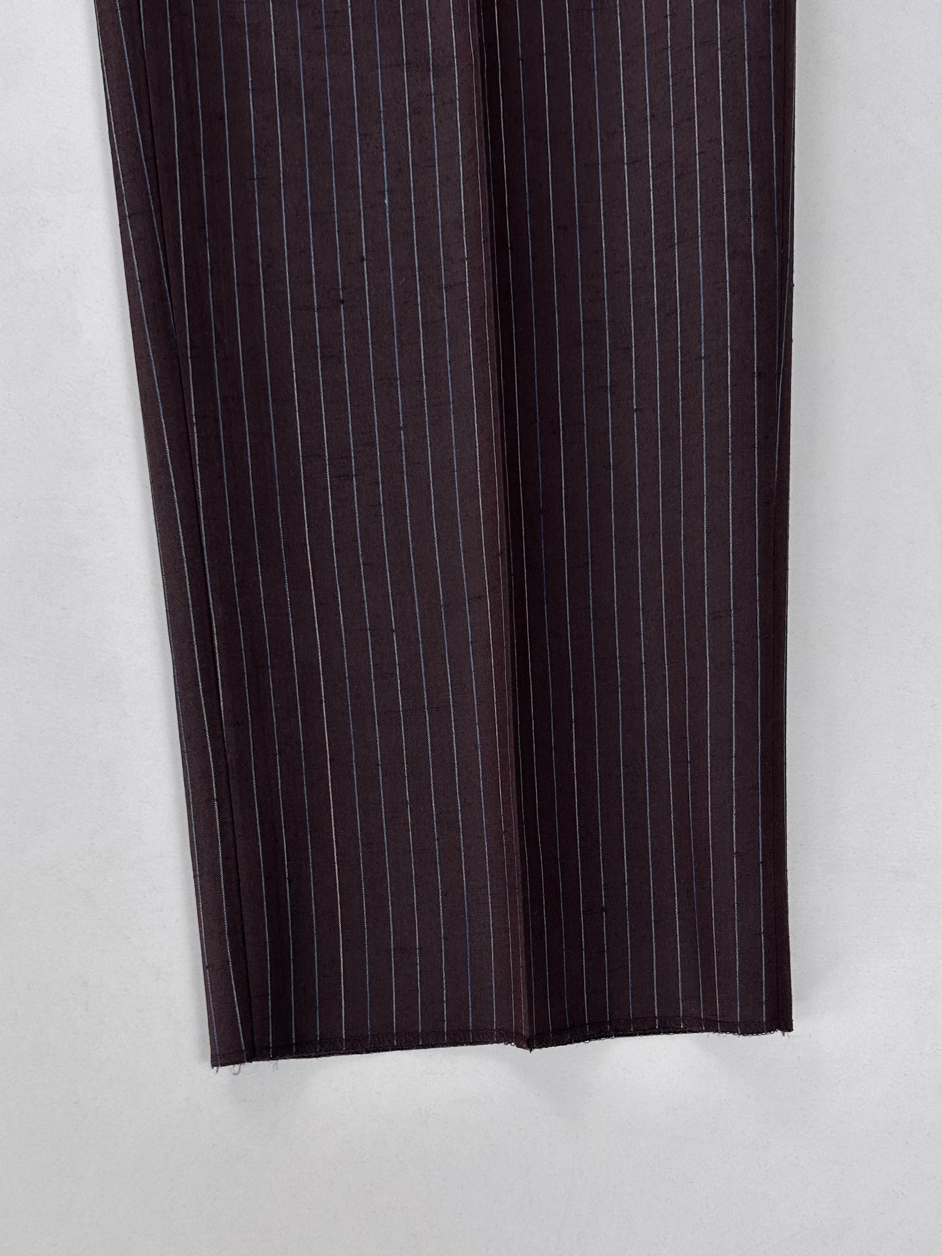 Abito Versace Classic marrone gessato, dettaglio vita pantalone