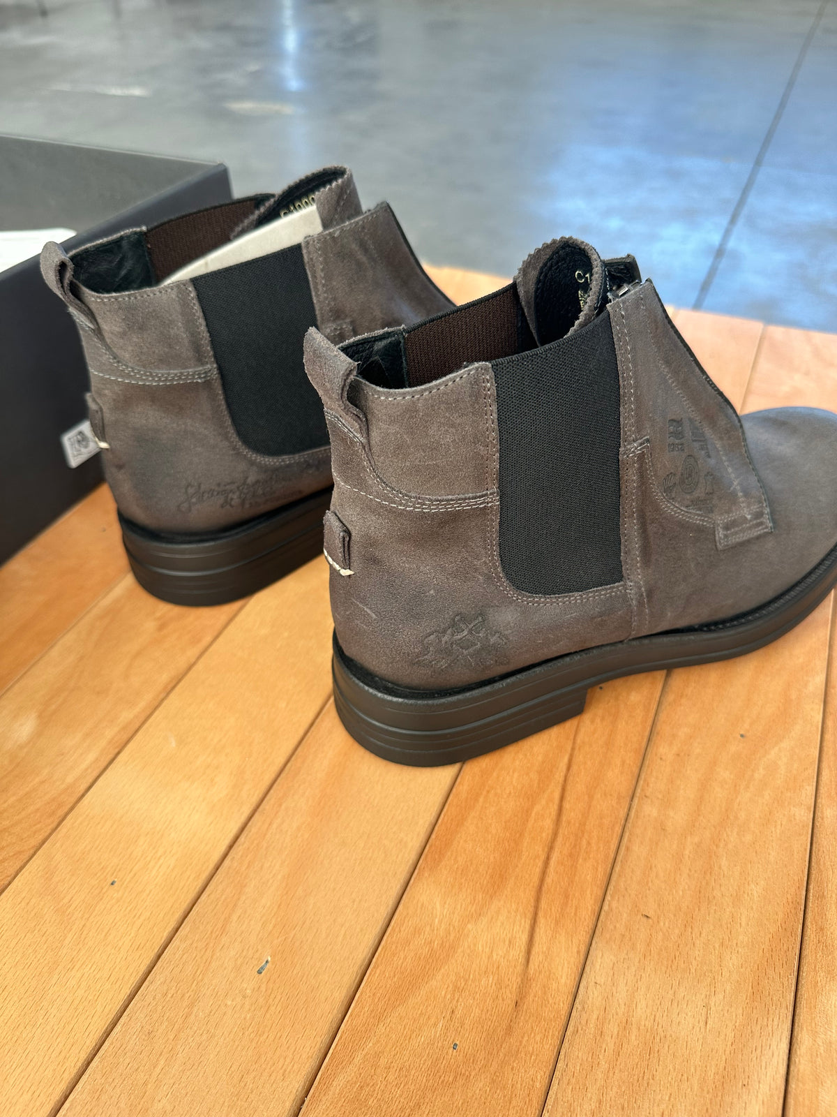 Retro dei Chelsea boots La Martina con elastici neri e logo impresso sul tallone