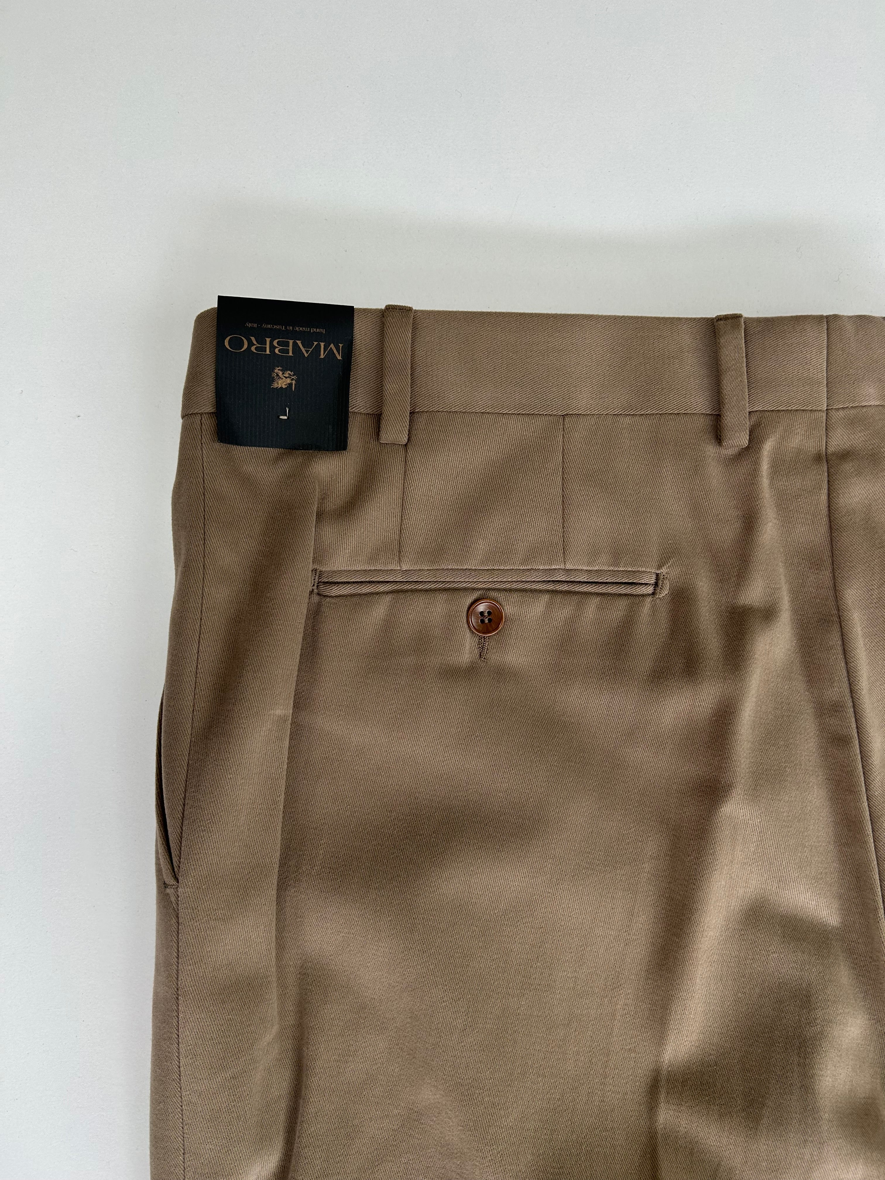 Mabro pantalone sabbia — dettaglio tasca — IlBotteghino