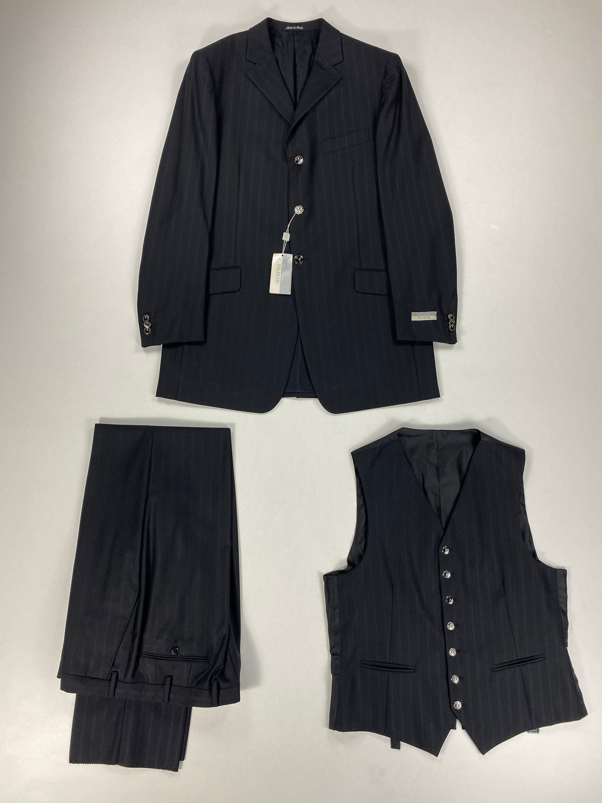 Completo tre pezzi Pal Zileri Cerimonia nero gessato a puntini: giacca, gilet e pantalone con cartellino