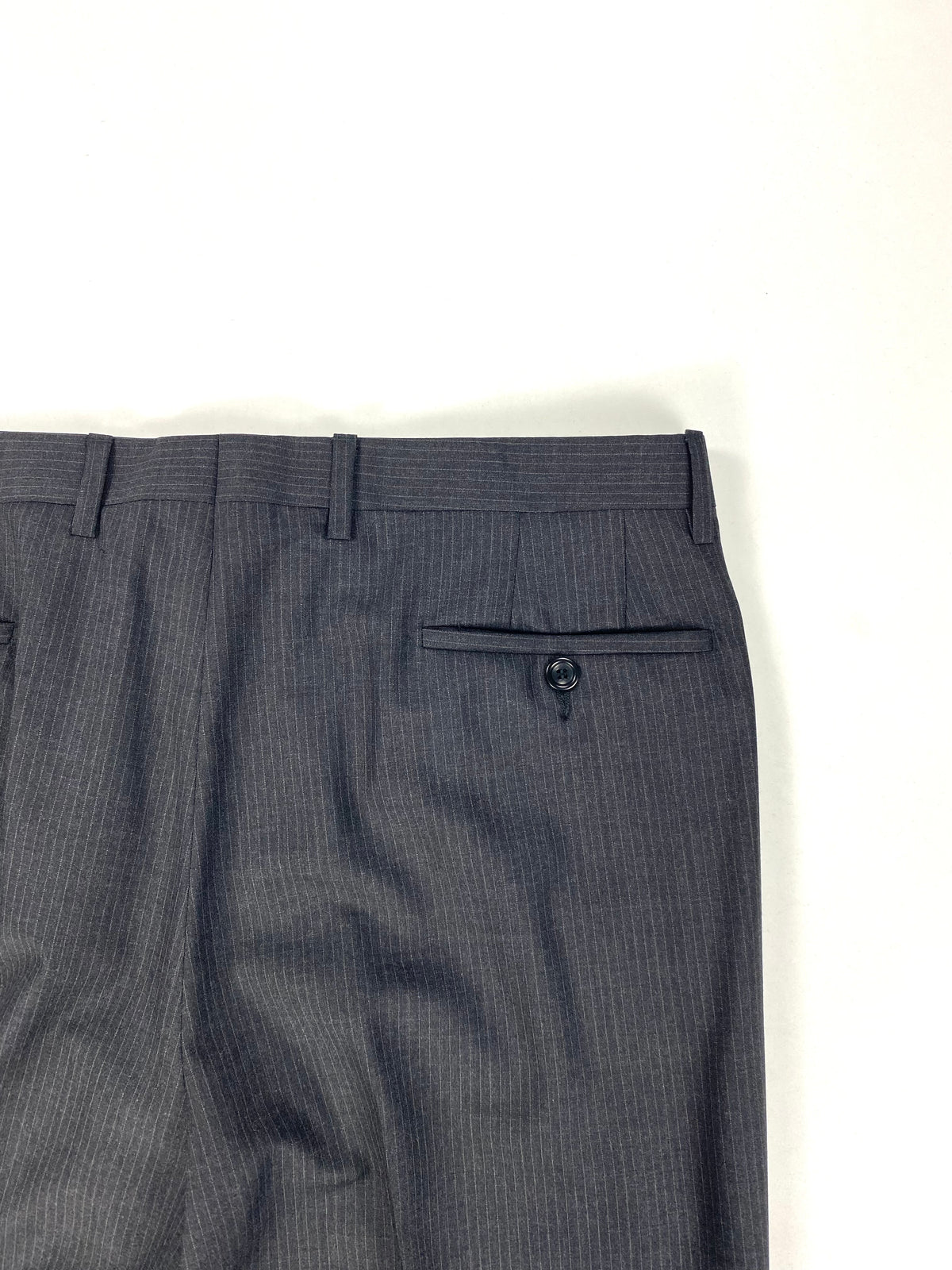 Tasca posteriore a filetto con bottone del pantalone Garrett's