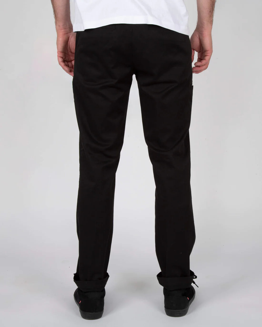 Salty Crew pantalone Deckhand nero — archivio moda — IlBotteghino